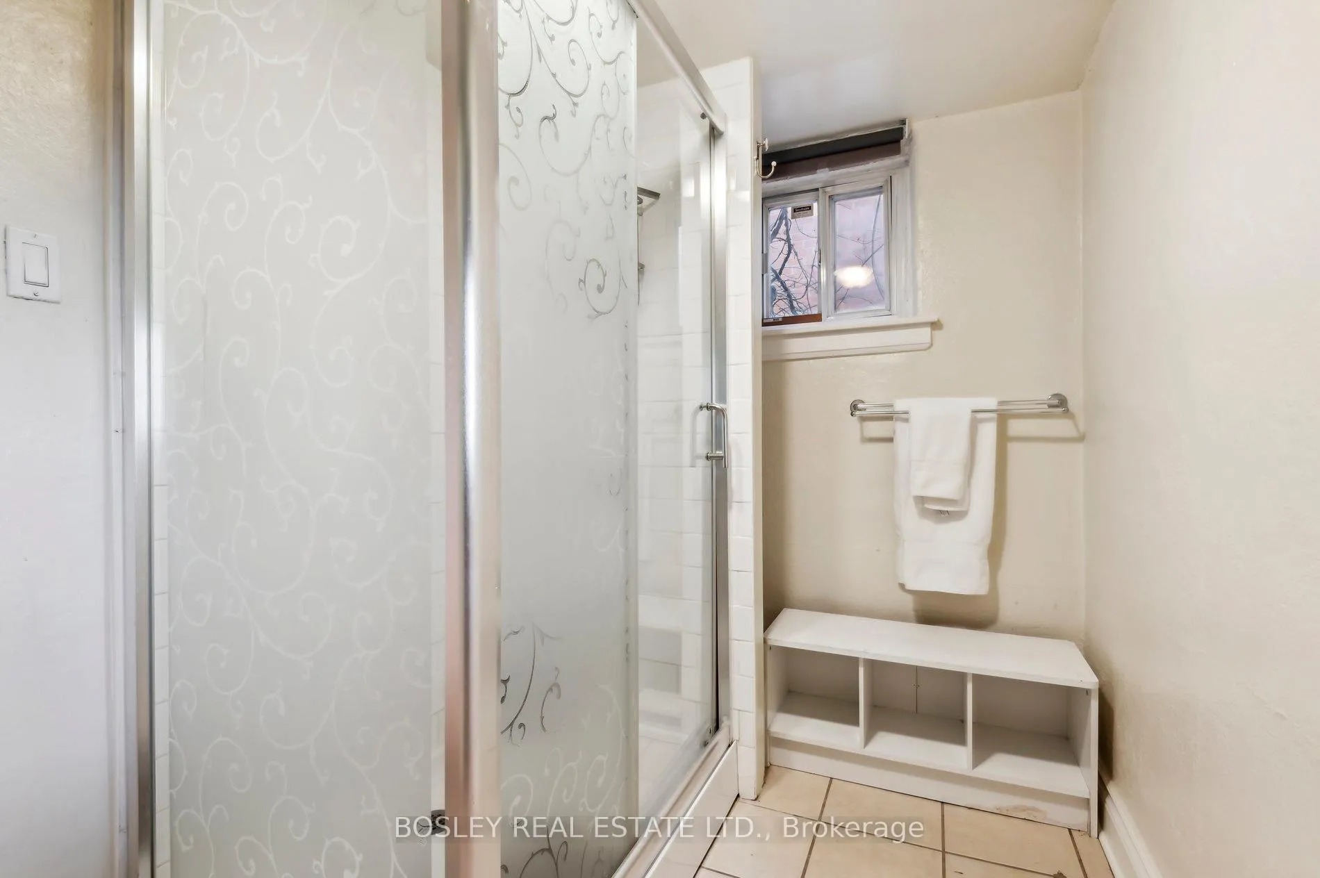 Photo 30 of 452 O'Connor Drive, Toronto, East York — HOMEH