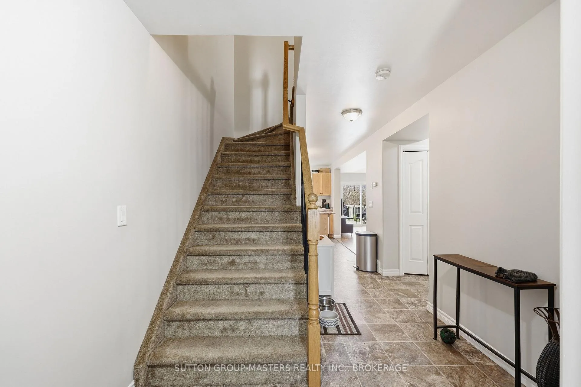 Photo 21 of 15 Karlee Court, Kingston, Rideau — HOMEH