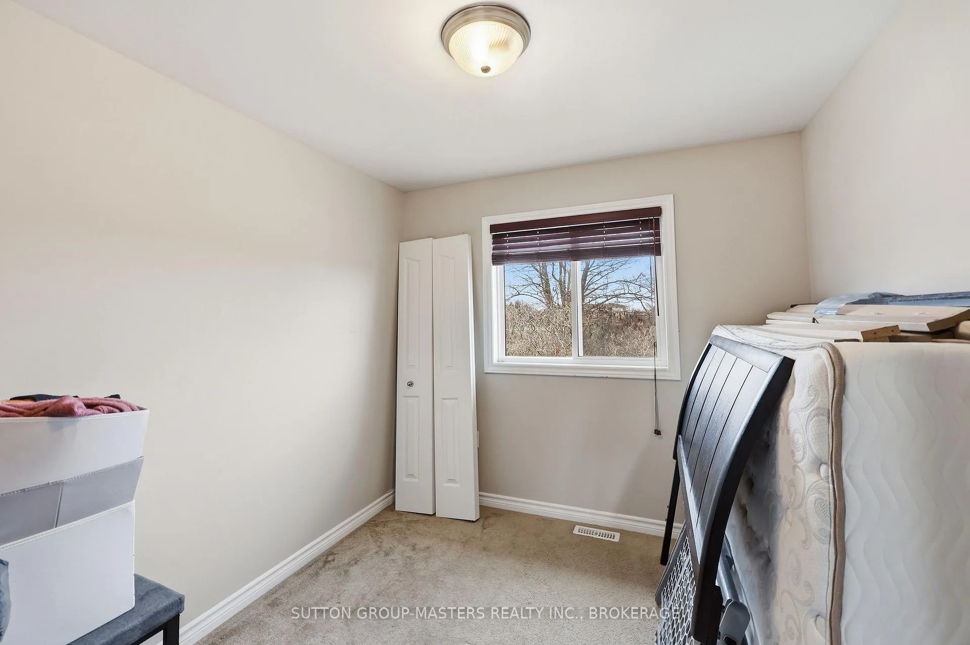 Photo 23 of 15 Karlee Court, Kingston, Rideau — HOMEH