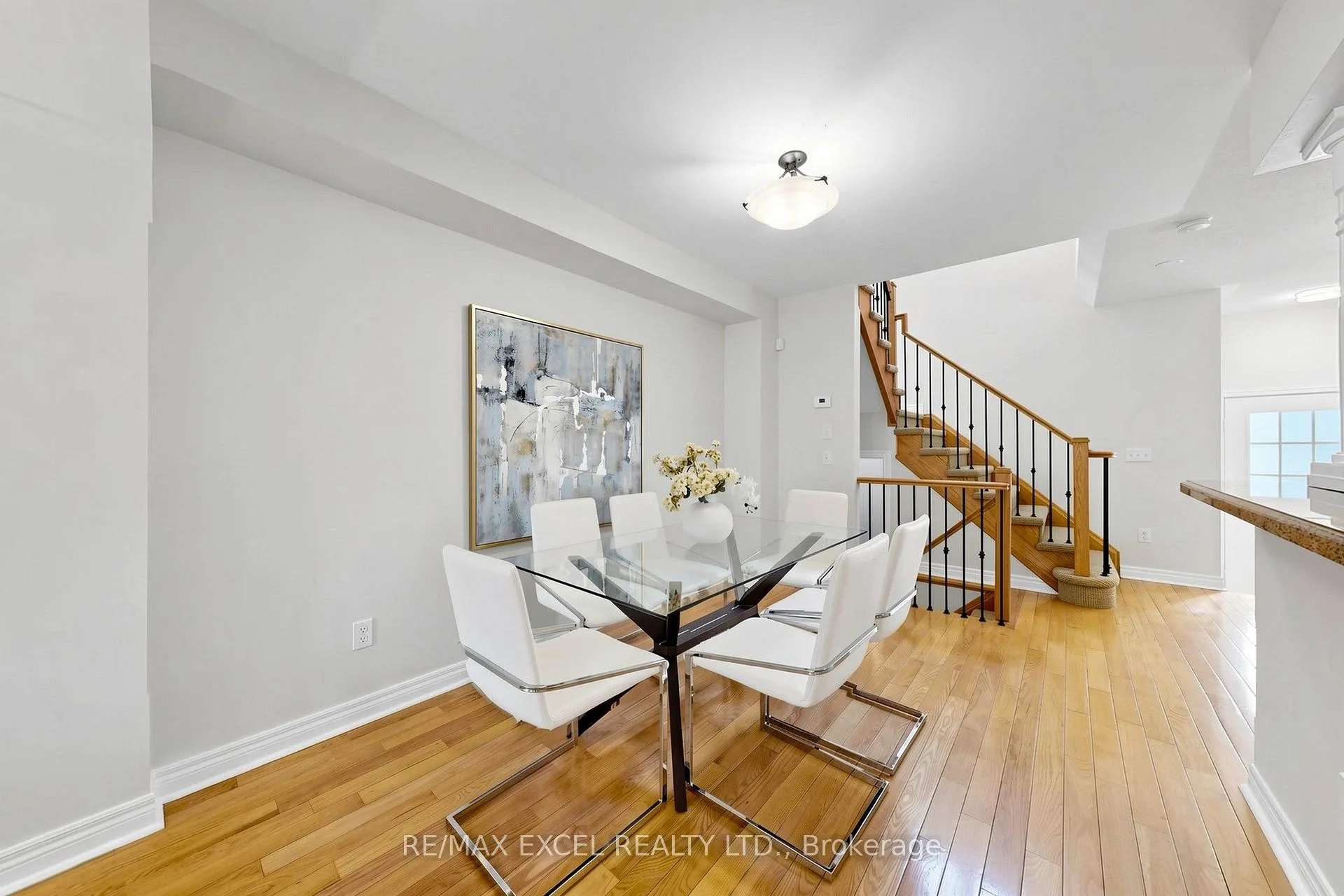 Photo 10 of 523 Bur Oak Avenue, Markham, Berczy — HOMEH