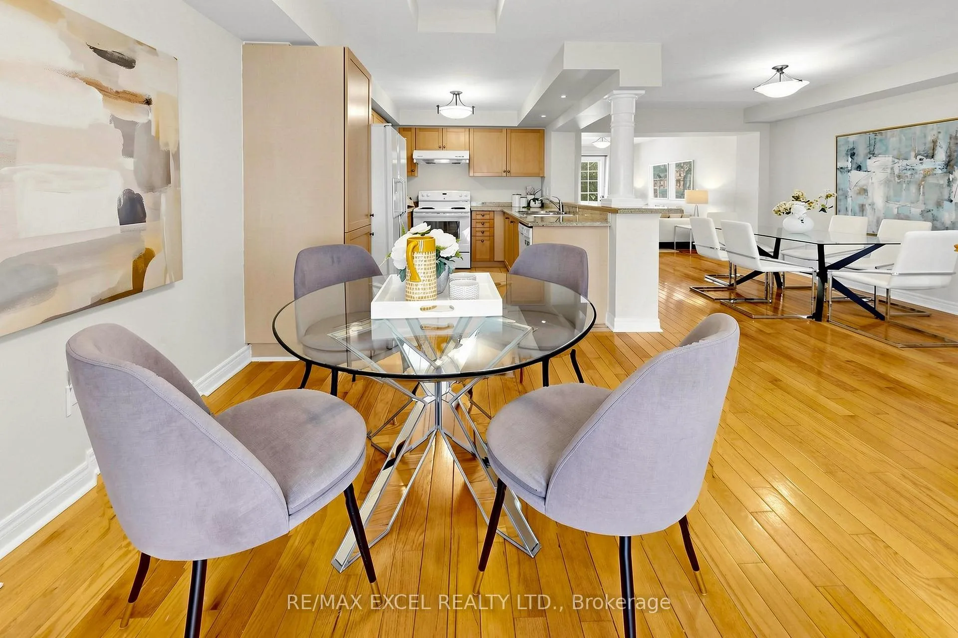 Photo 14 of 523 Bur Oak Avenue, Markham, Berczy — HOMEH