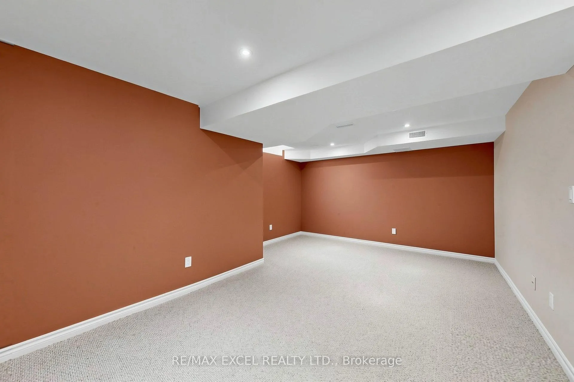 Photo 36 of 523 Bur Oak Avenue, Markham, Berczy — HOMEH