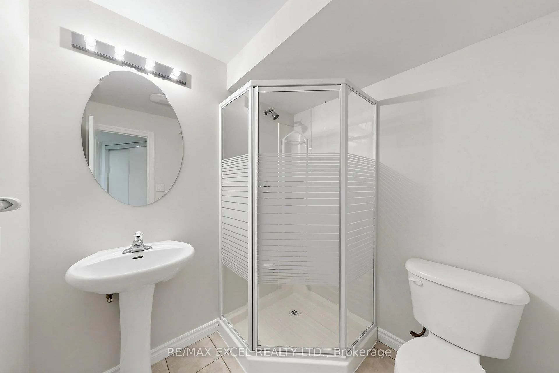 Photo 39 of 523 Bur Oak Avenue, Markham, Berczy — HOMEH