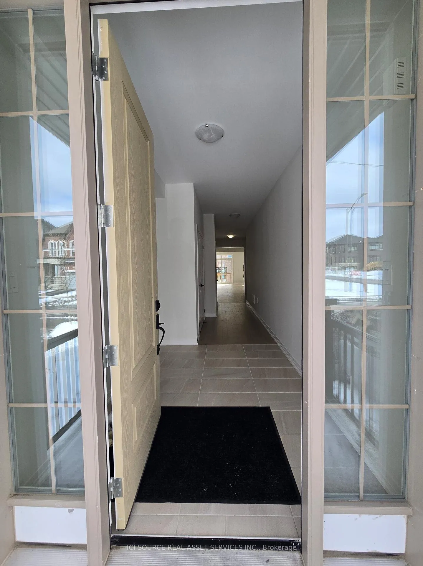 Photo 2 of 45 Auckland Drive, Whitby, Rural Whitby — HOMEH