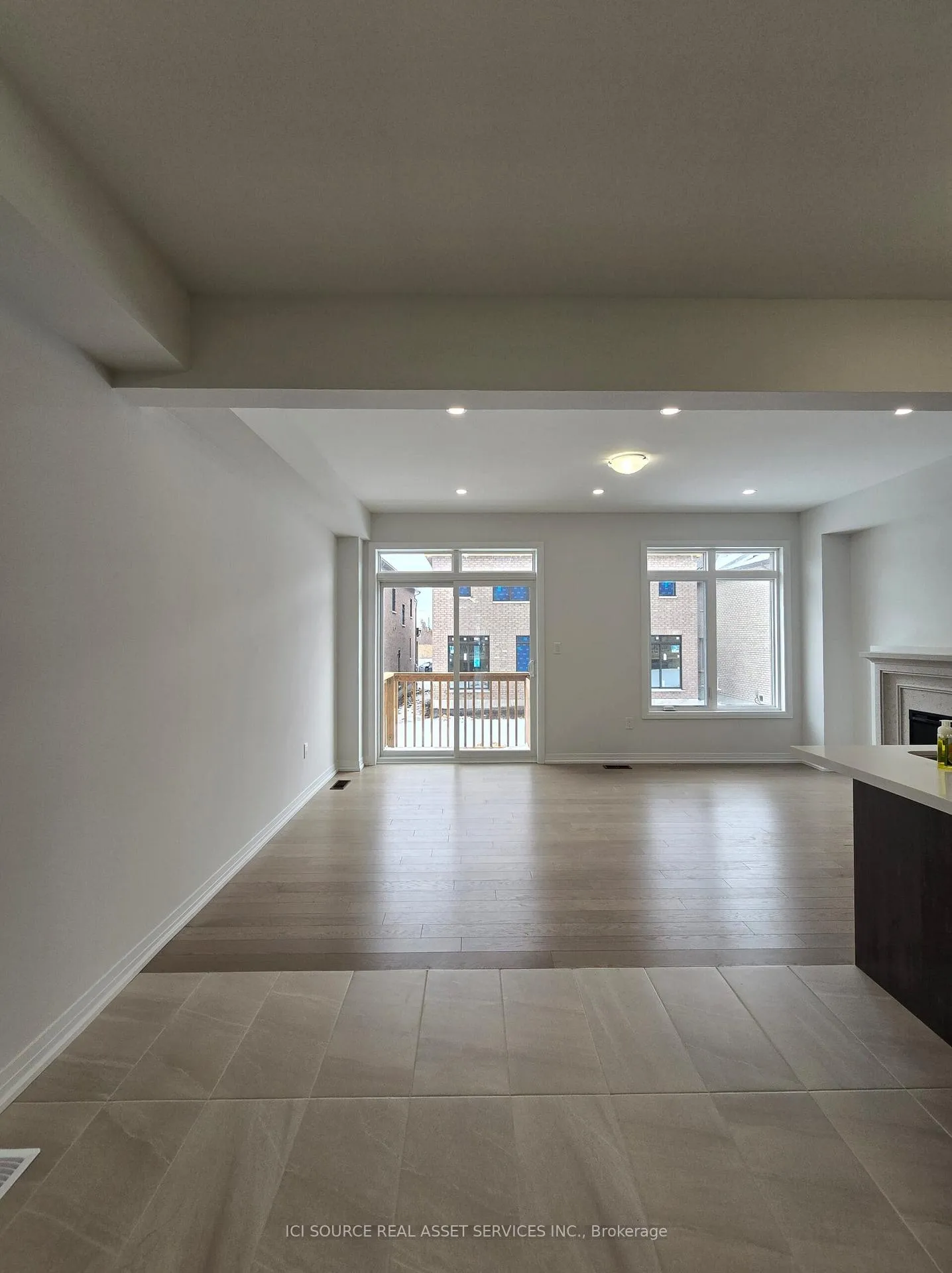 Photo 5 of 45 Auckland Drive, Whitby, Rural Whitby — HOMEH