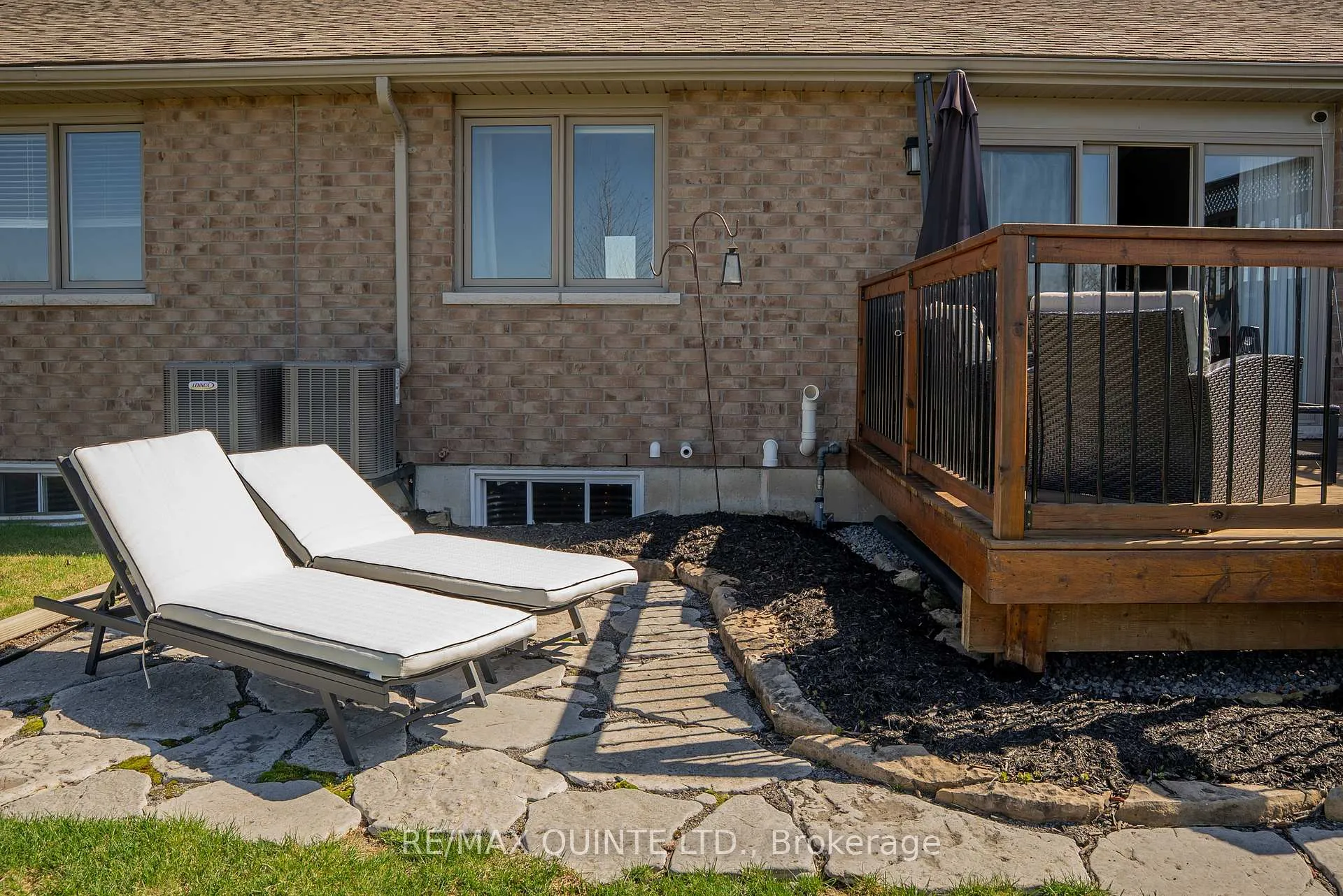 Photo 25 of 84 Spruce Gardens, Belleville, Belleville Ward — HOMEH