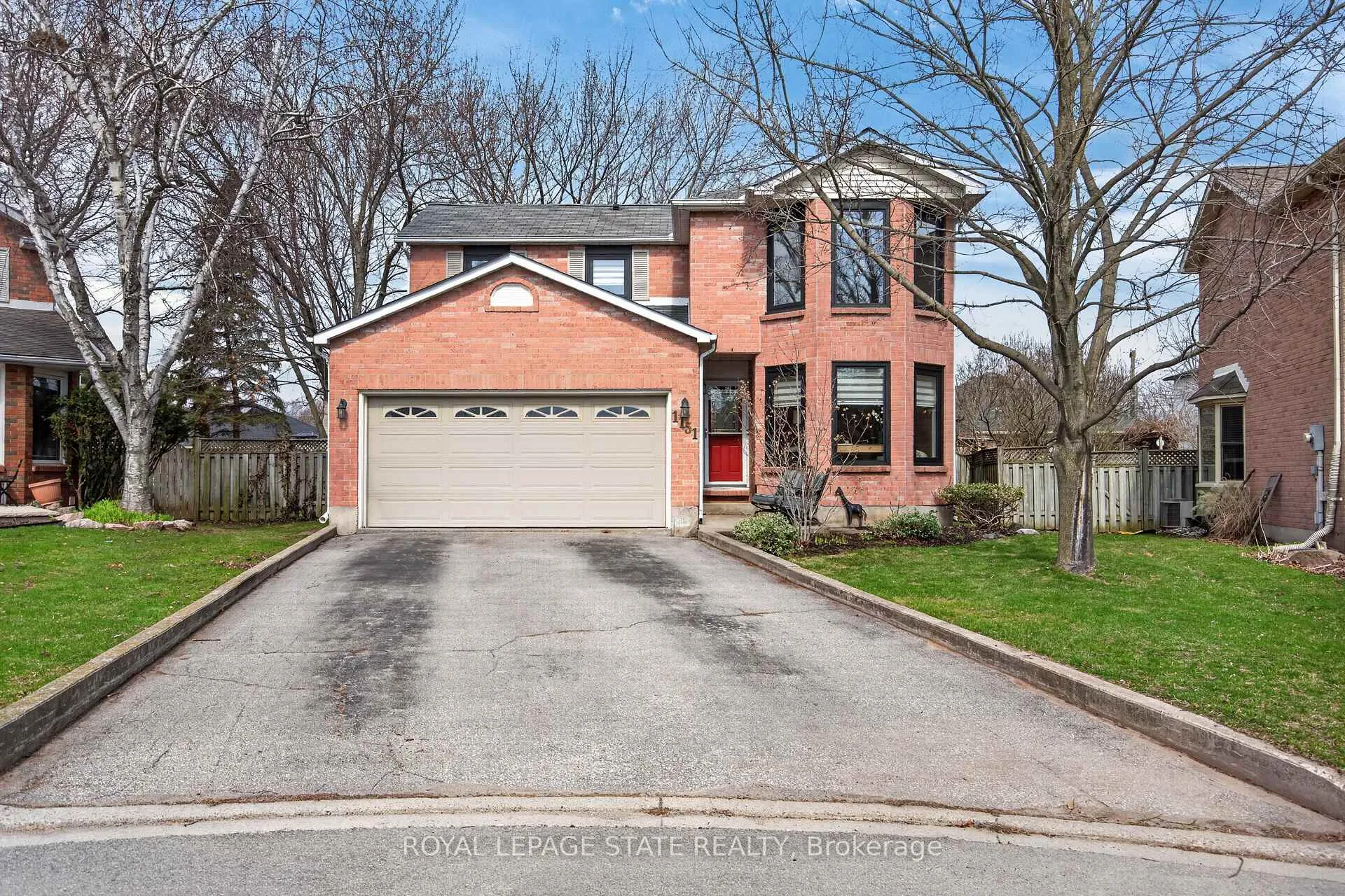 Photo 2 of 1151 Campbell Court, Burlington, Brant — HOMEH