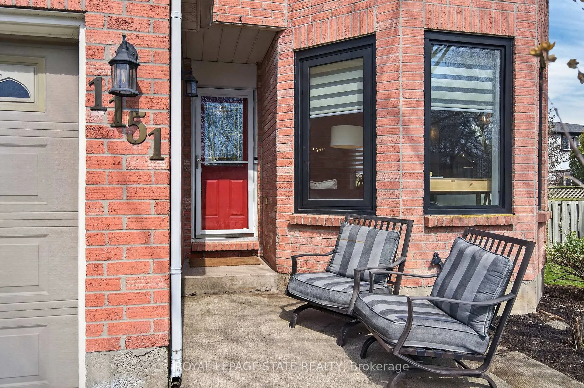 Photo 4 of 1151 Campbell Court, Burlington, Brant — HOMEH