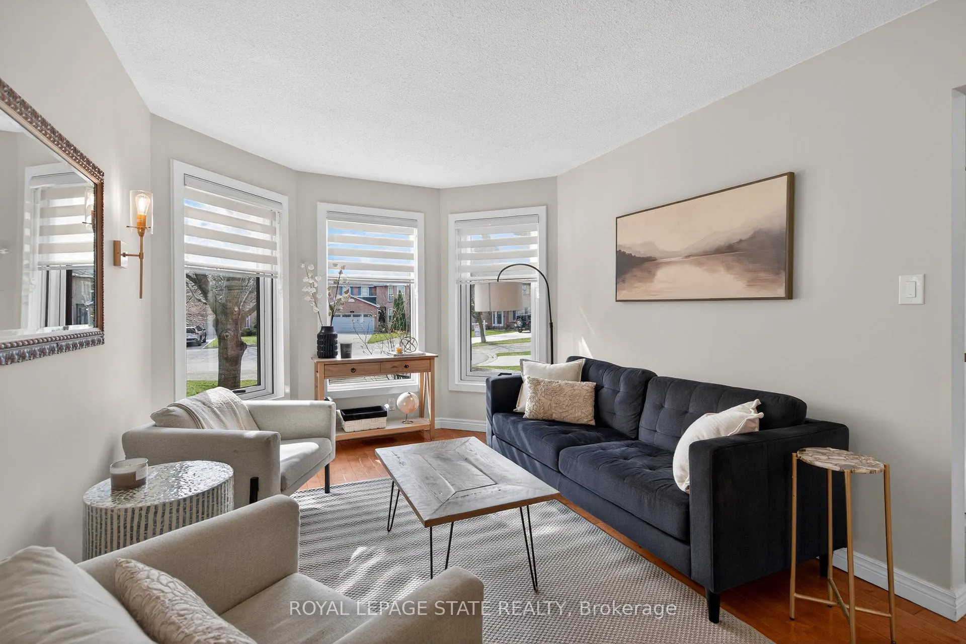 Photo 7 of 1151 Campbell Court, Burlington, Brant — HOMEH