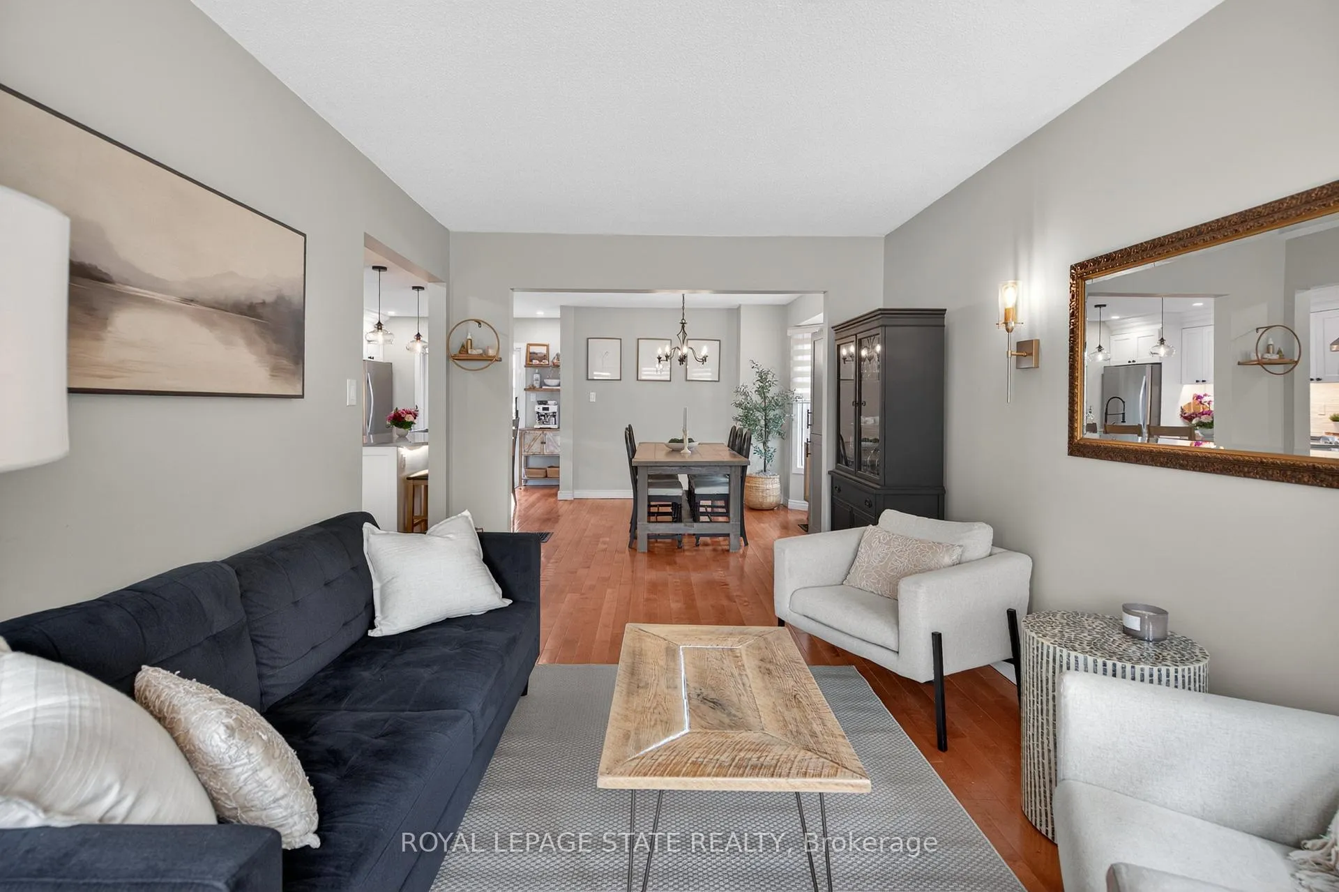 Photo 8 of 1151 Campbell Court, Burlington, Brant — HOMEH