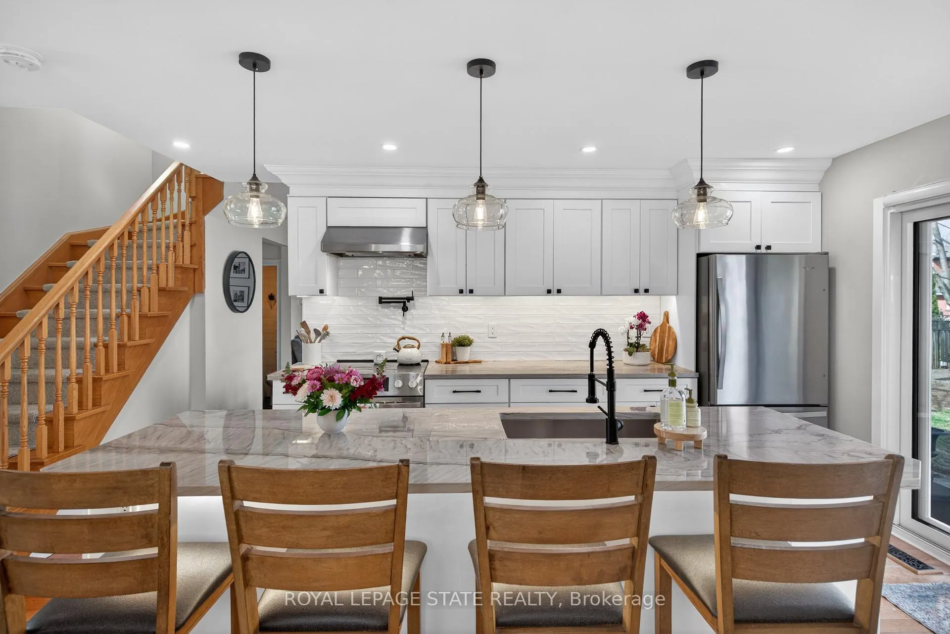 Photo 17 of 1151 Campbell Court, Burlington, Brant — HOMEH