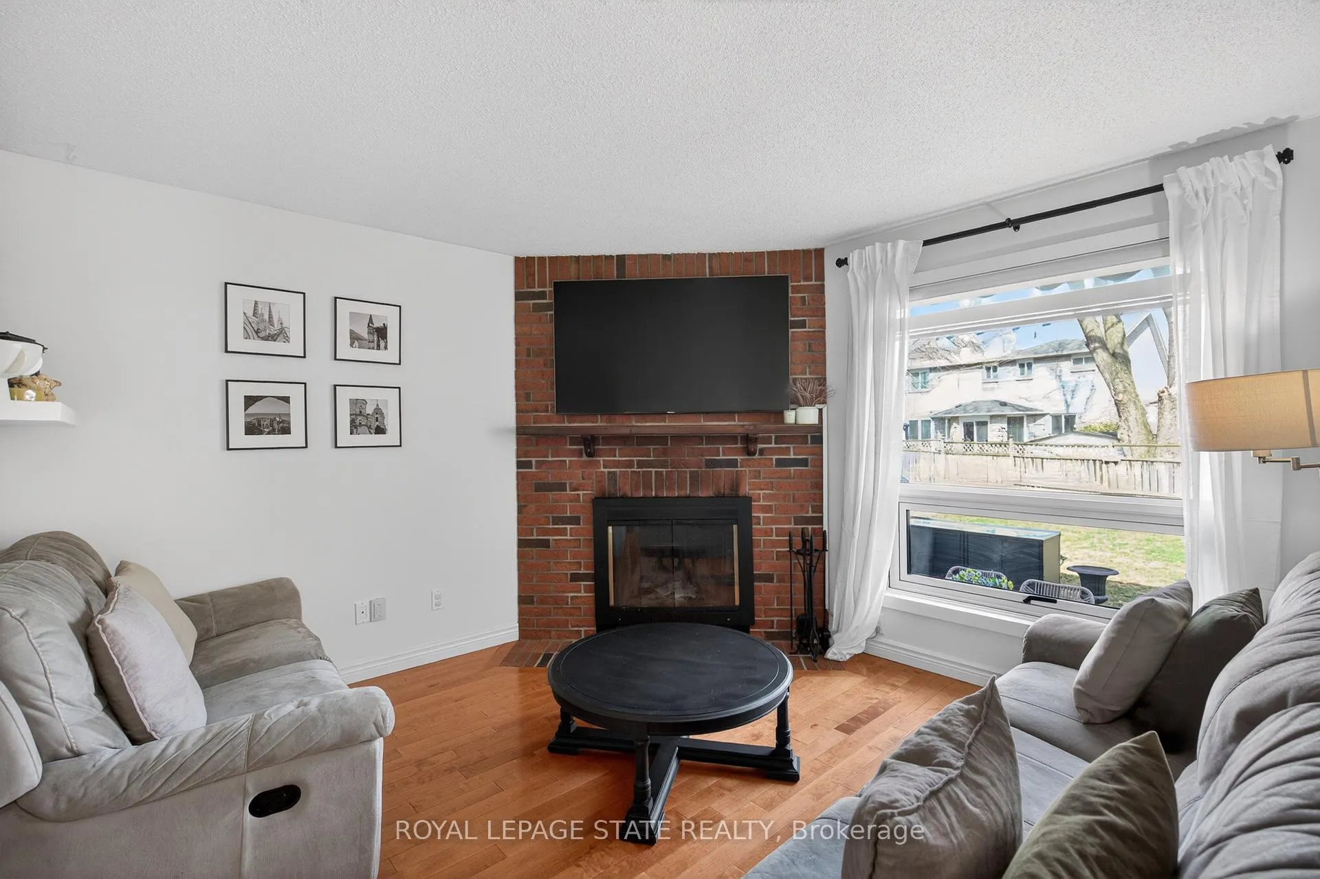 Photo 19 of 1151 Campbell Court, Burlington, Brant — HOMEH