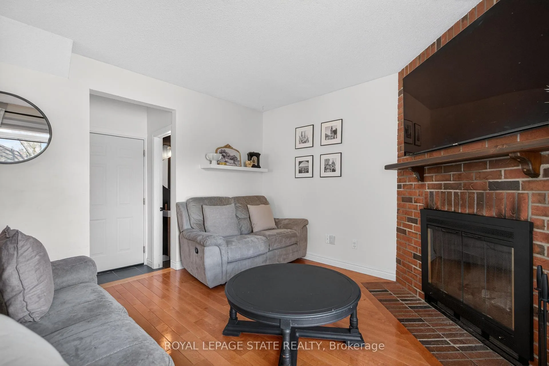 Photo 20 of 1151 Campbell Court, Burlington, Brant — HOMEH