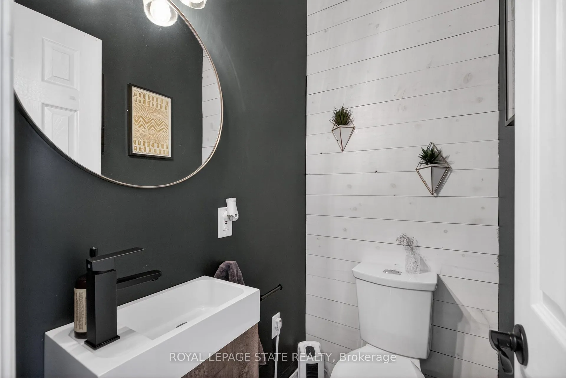 Photo 21 of 1151 Campbell Court, Burlington, Brant — HOMEH