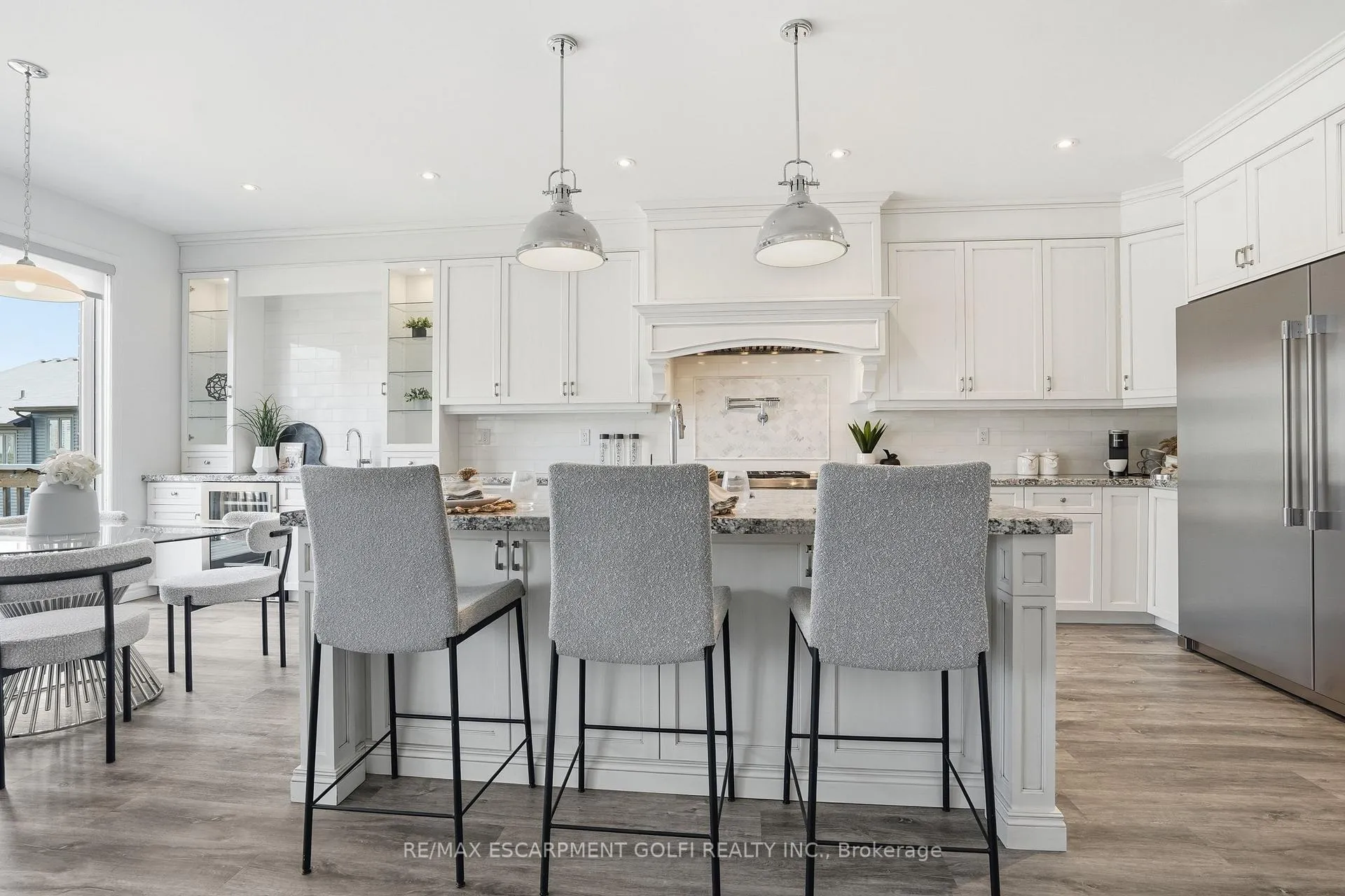 Photo 12 of 4087 Healing Street, Lincoln, Beamsville — HOMEH