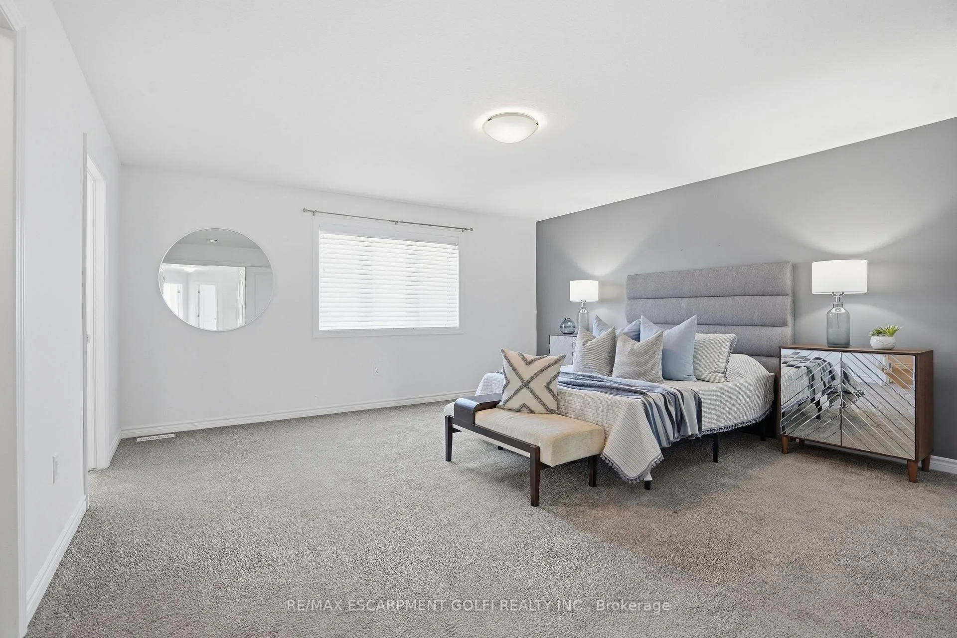 Photo 26 of 4087 Healing Street, Lincoln, Beamsville — HOMEH