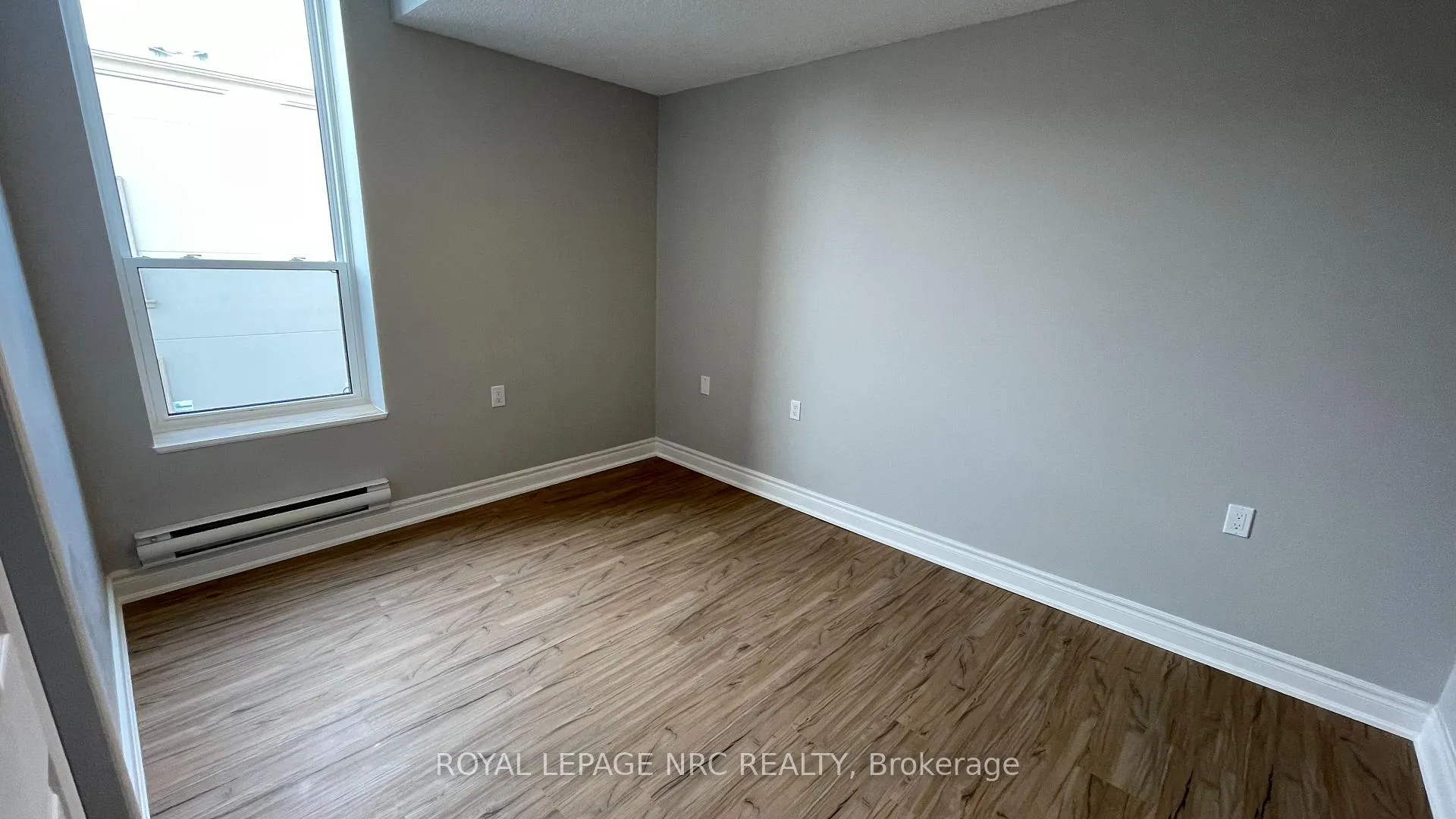 Photo 3 of Unit 203, 69 East Main Street, Welland, Welland Downtown — HOMEH