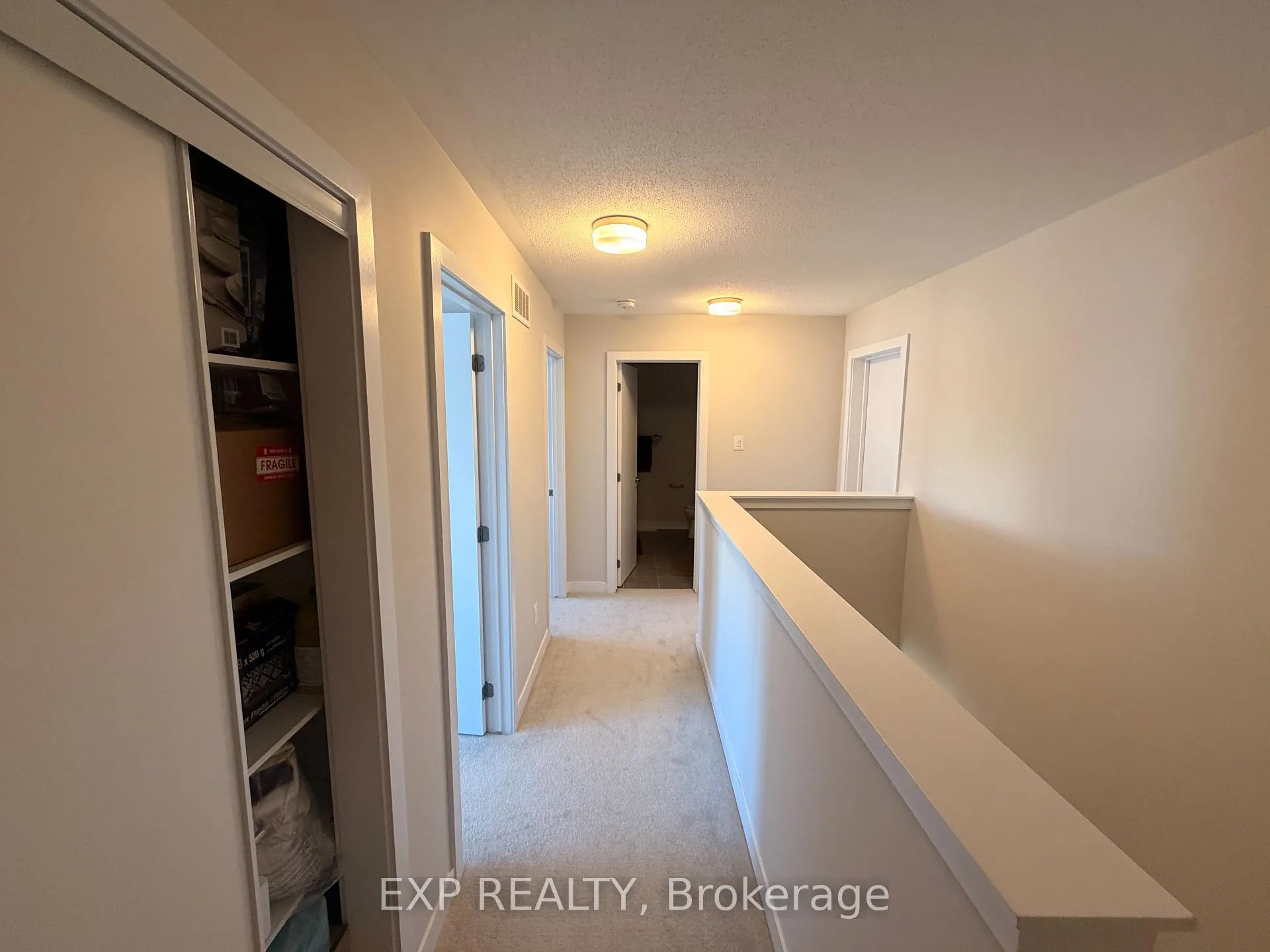 Photo 12 of 16 Tenuto Lane, Ottawa, Mer Bleue/Bradley Estates/Anderson Park — HOMEH