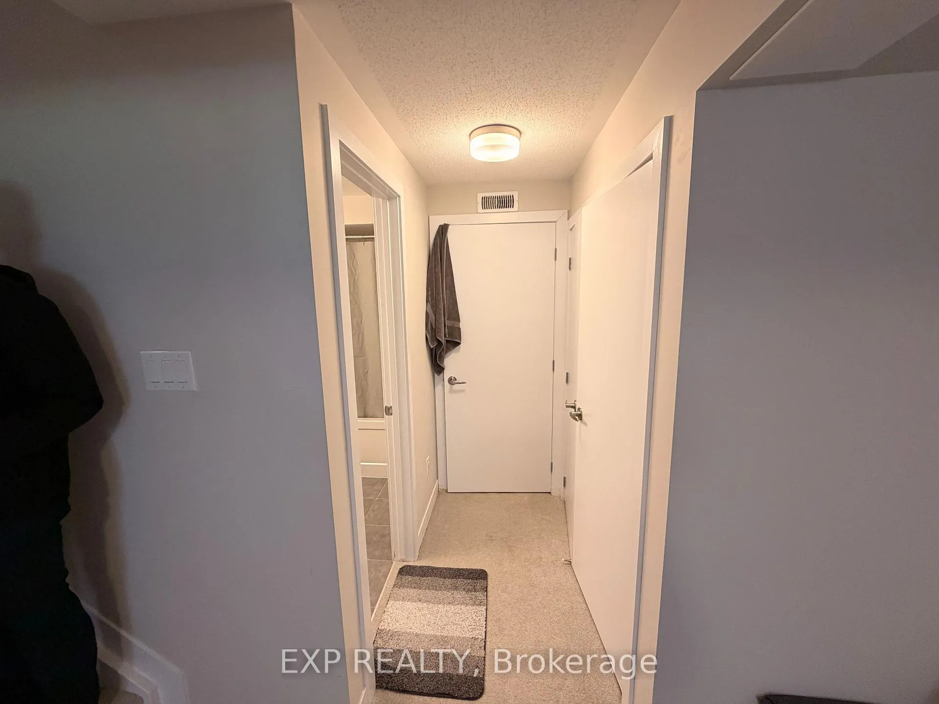Photo 14 of 16 Tenuto Lane, Ottawa, Mer Bleue/Bradley Estates/Anderson Park — HOMEH