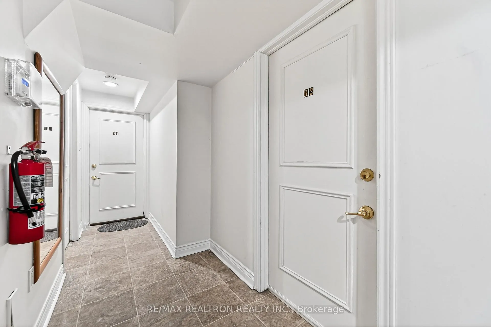 Photo 4 of Unit R2, 454 Donlands Avenue, Toronto, East York — HOMEH