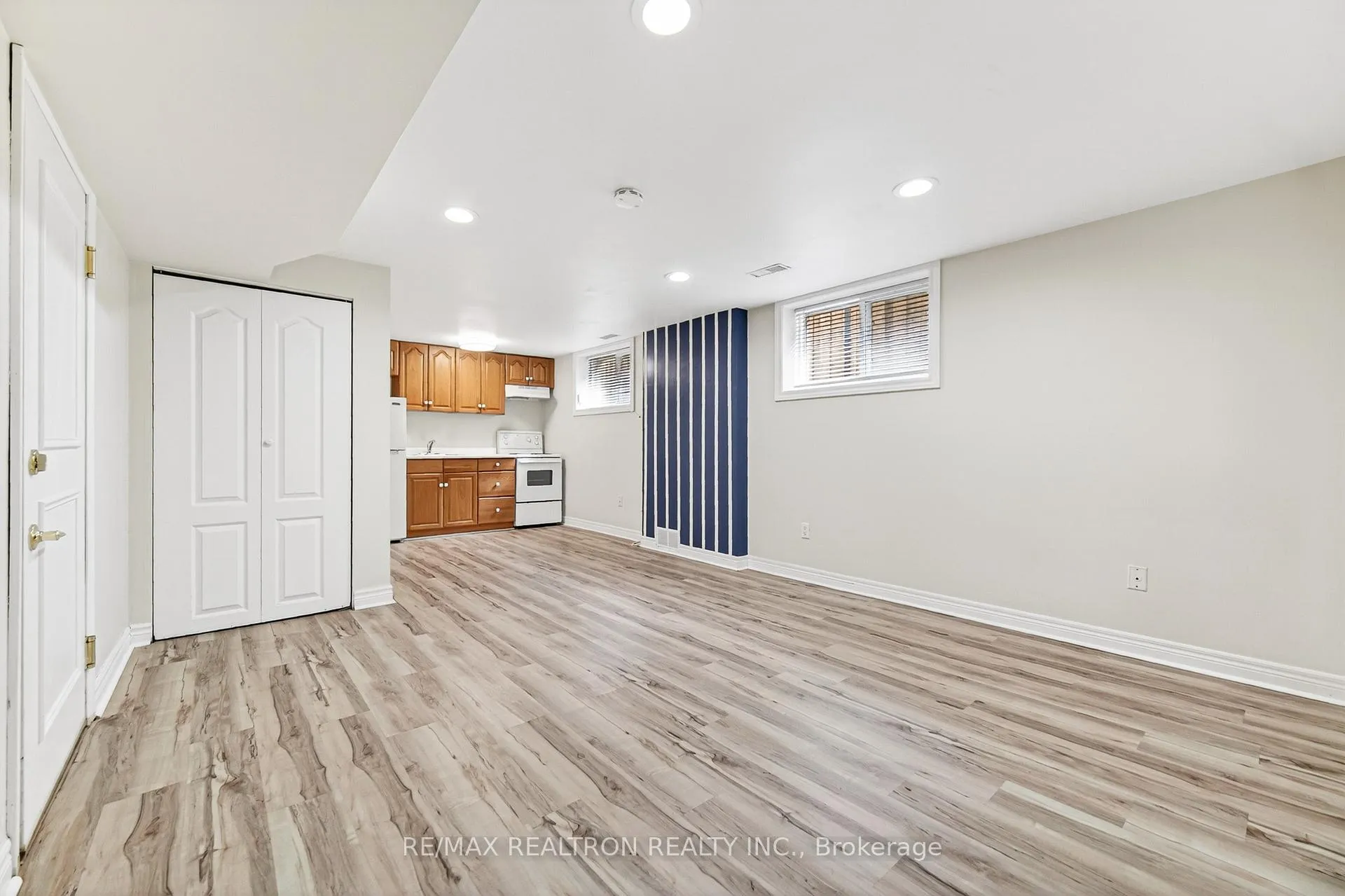 Photo 6 of Unit R2, 454 Donlands Avenue, Toronto, East York — HOMEH