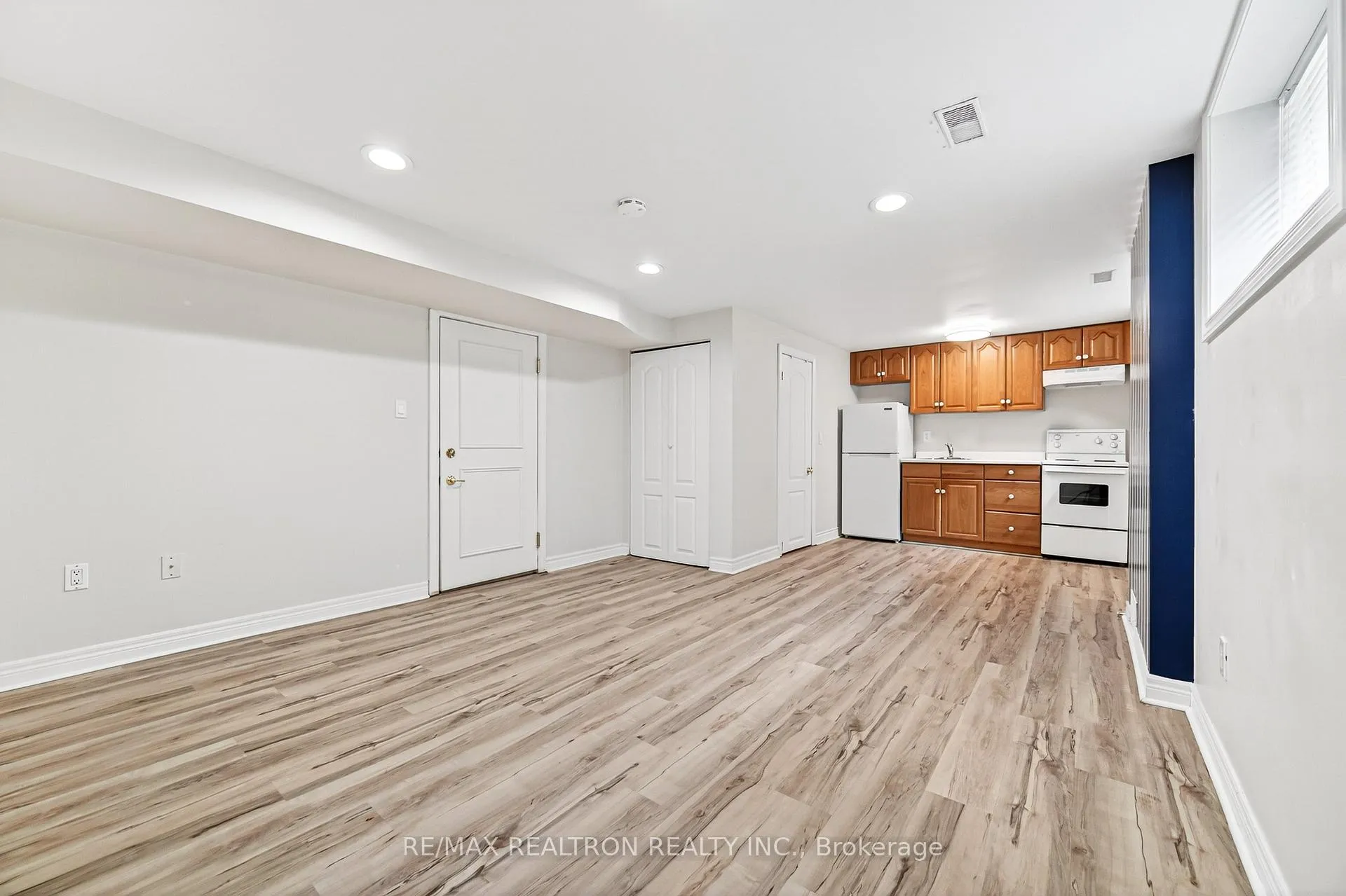 Photo 7 of Unit R2, 454 Donlands Avenue, Toronto, East York — HOMEH
