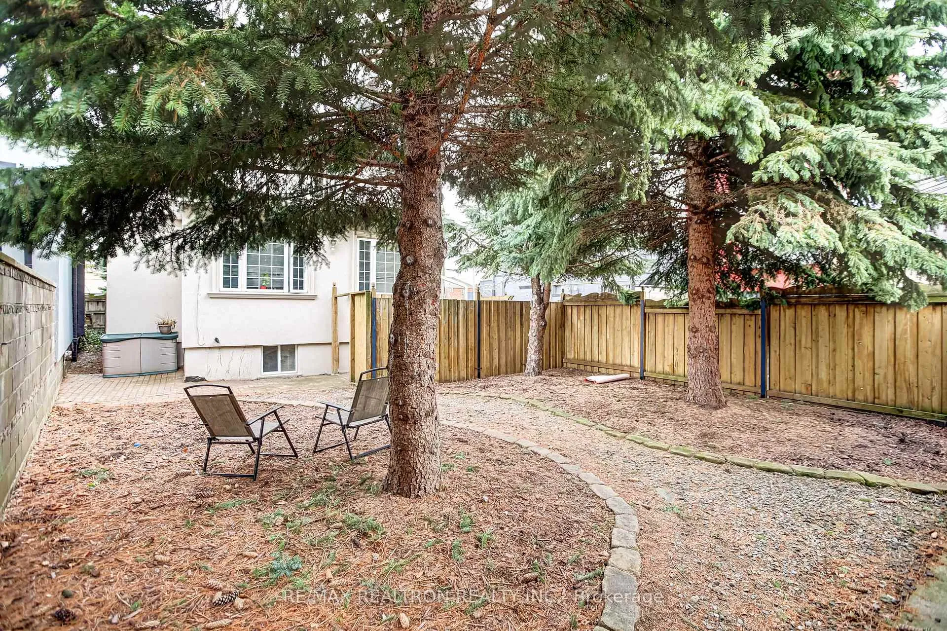 Photo 27 of Unit R2, 454 Donlands Avenue, Toronto, East York — HOMEH