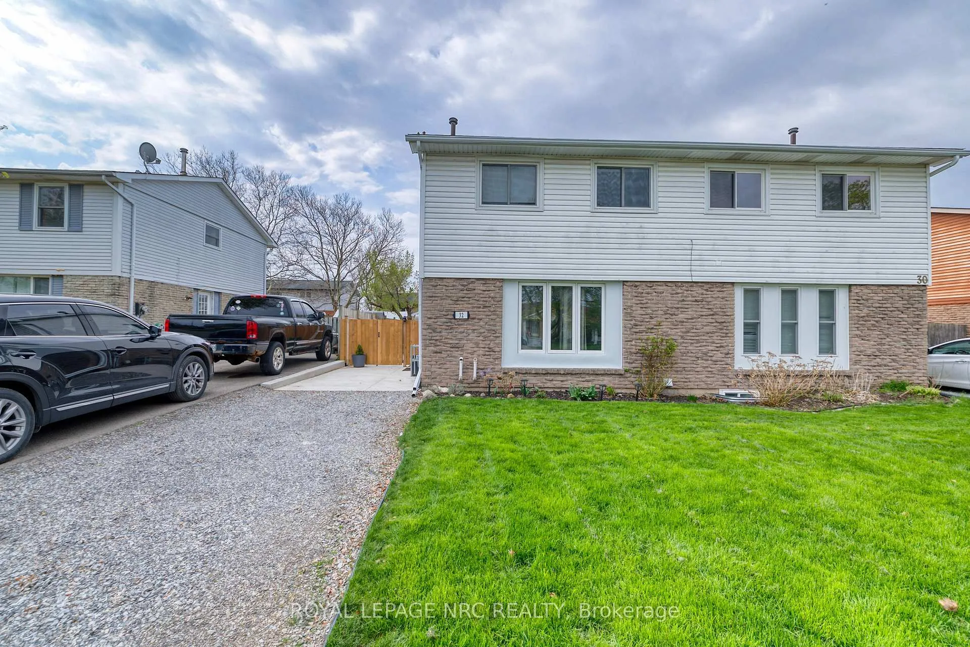 Photo 1 of 32 Dianne Drive, St. Catharines, Secord Woods — HOMEH