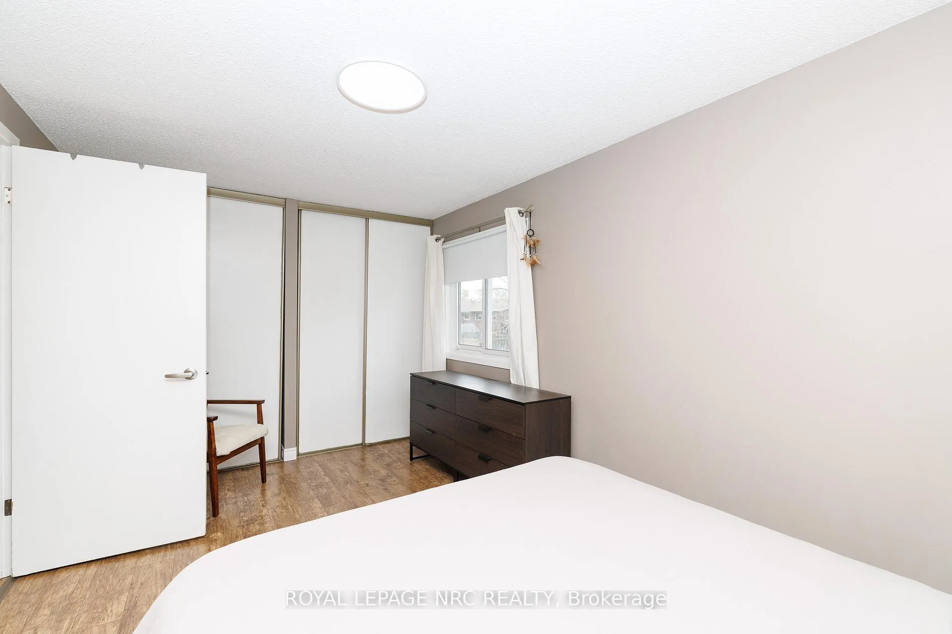Photo 25 of 32 Dianne Drive, St. Catharines, Secord Woods — HOMEH