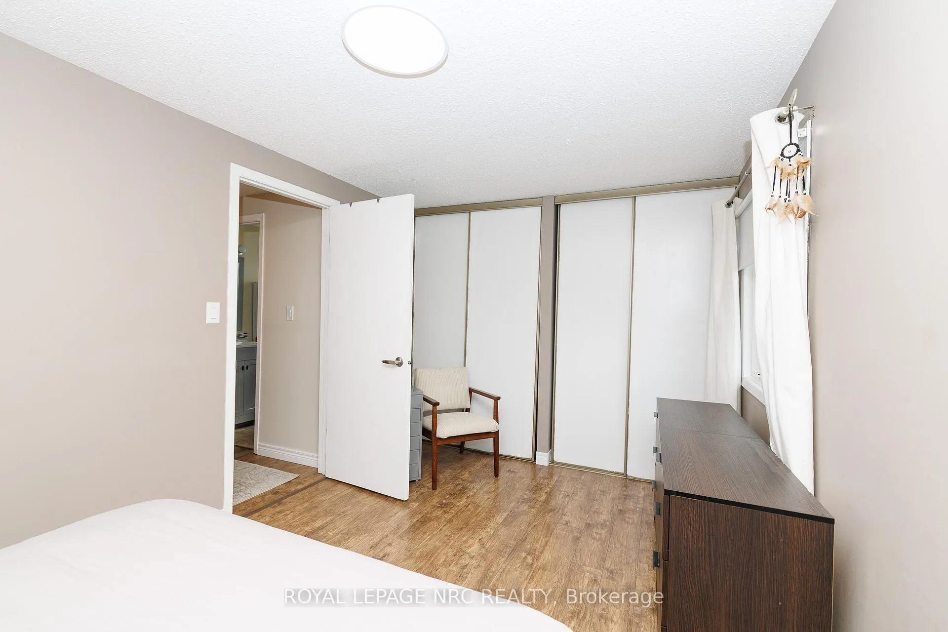 Photo 27 of 32 Dianne Drive, St. Catharines, Secord Woods — HOMEH