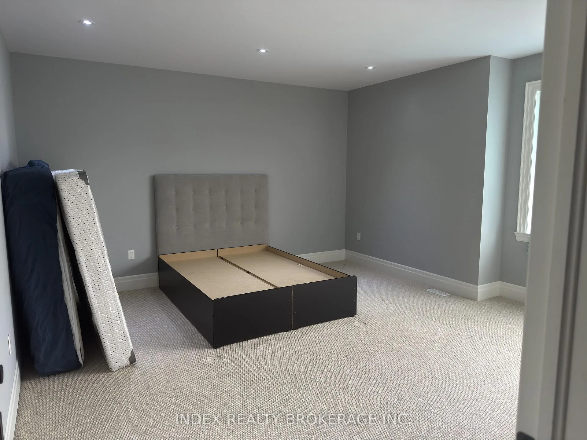 Photo 4 of Unit Upper, 24 Lloyd Sanderson Drive, Brampton, Credit Valley — HOMEH