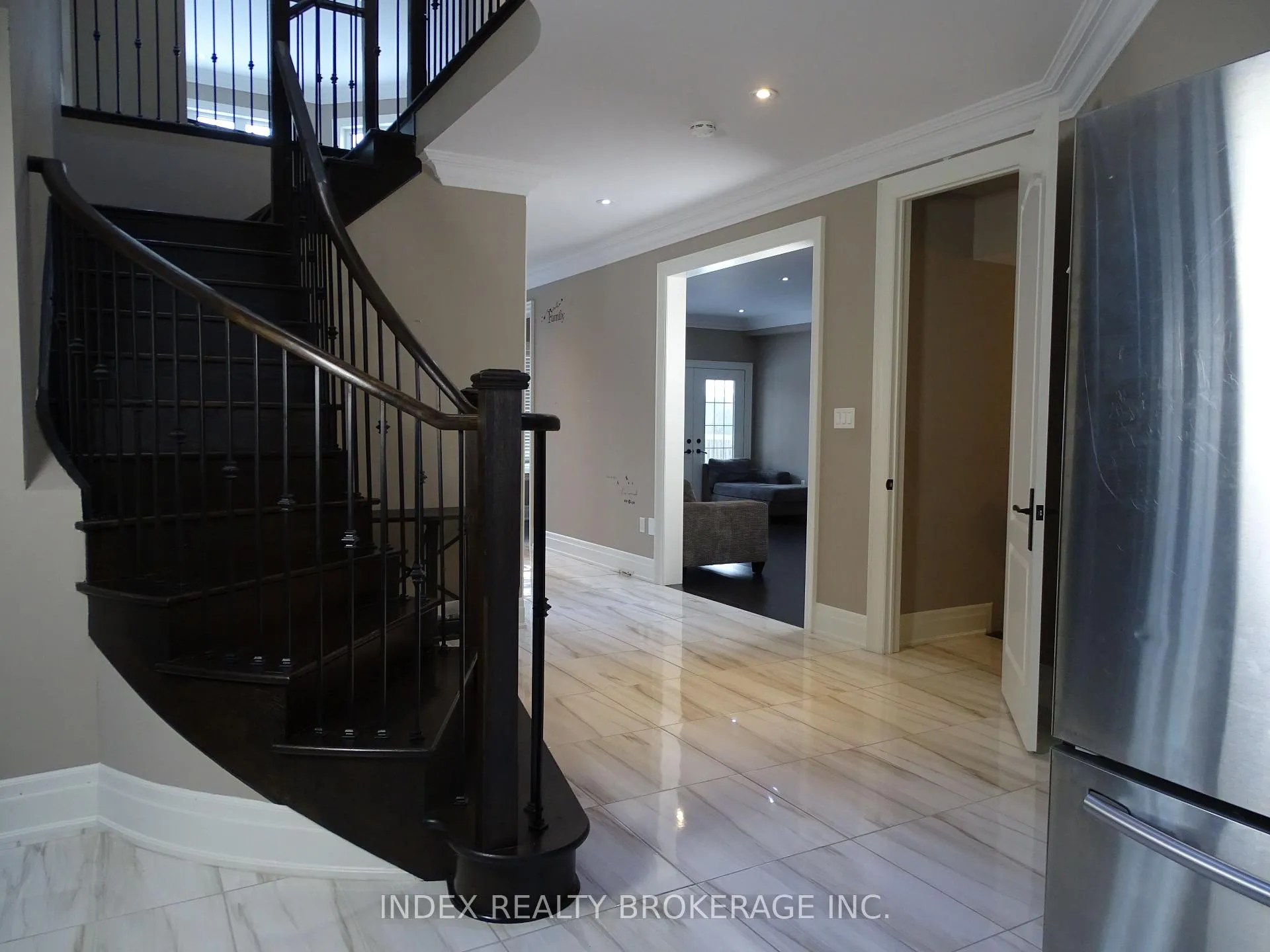 Photo 6 of Unit Upper, 24 Lloyd Sanderson Drive, Brampton, Credit Valley — HOMEH