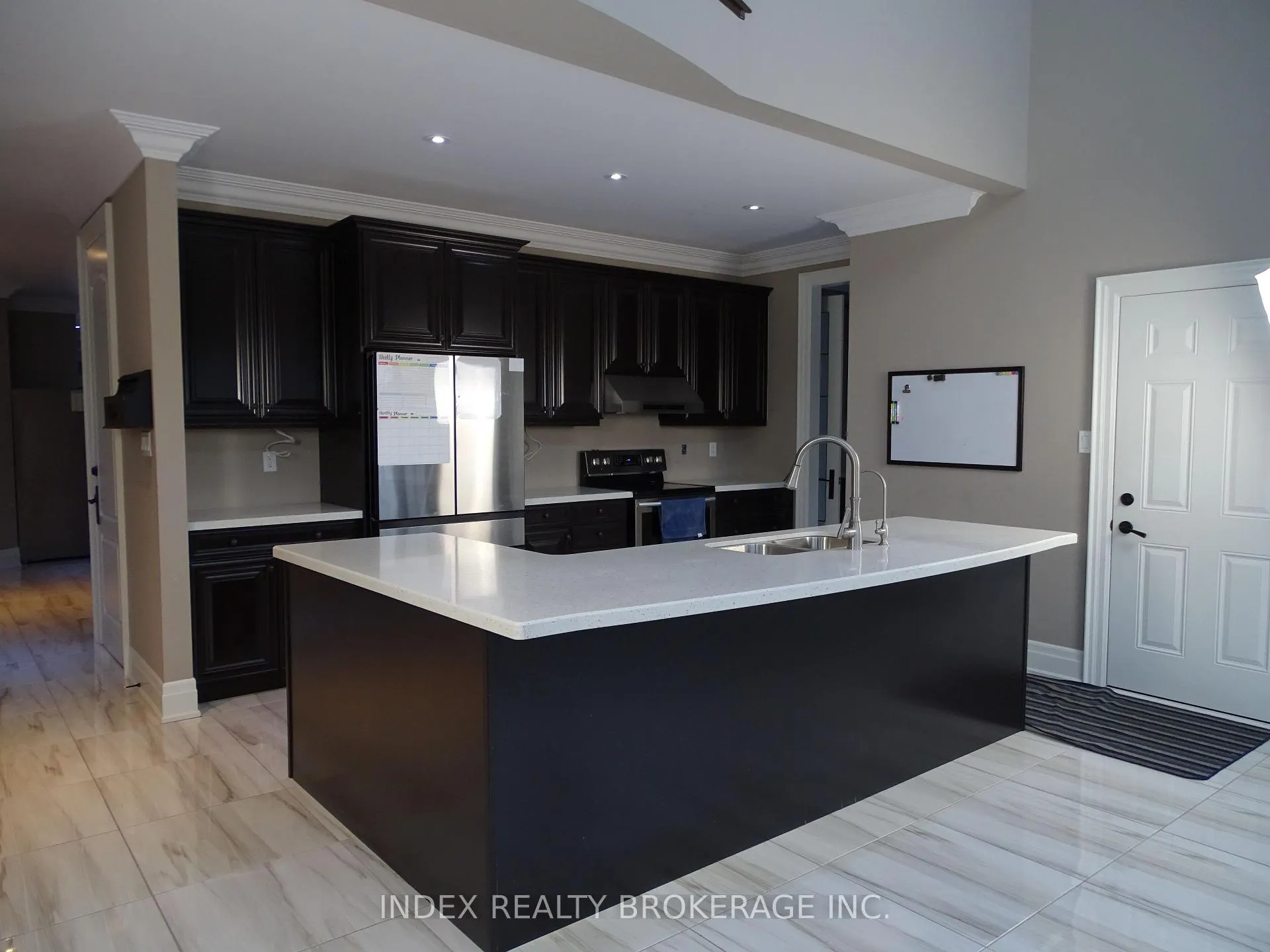 Photo 9 of Unit Upper, 24 Lloyd Sanderson Drive, Brampton, Credit Valley — HOMEH