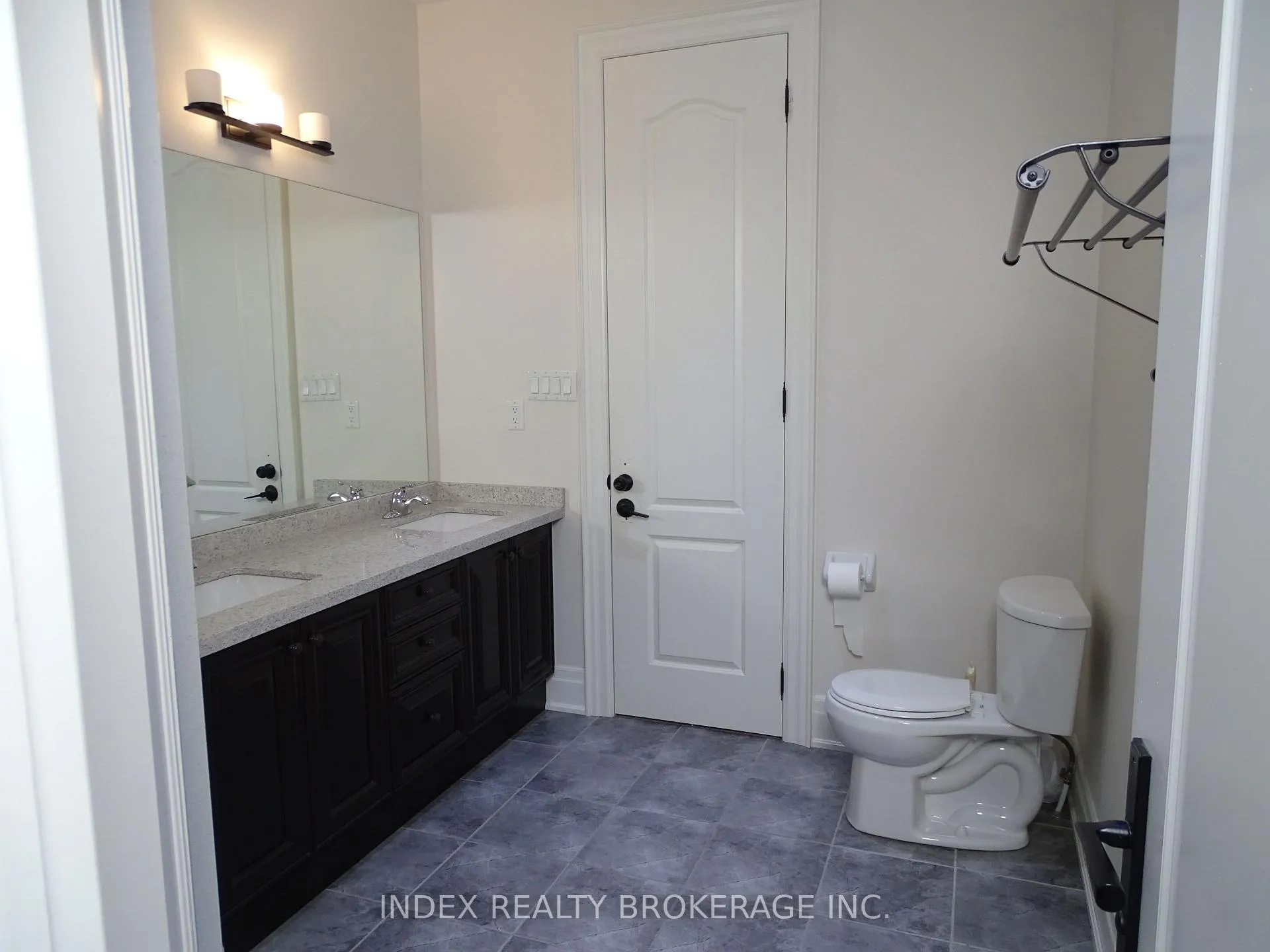 Photo 18 of Unit Upper, 24 Lloyd Sanderson Drive, Brampton, Credit Valley — HOMEH