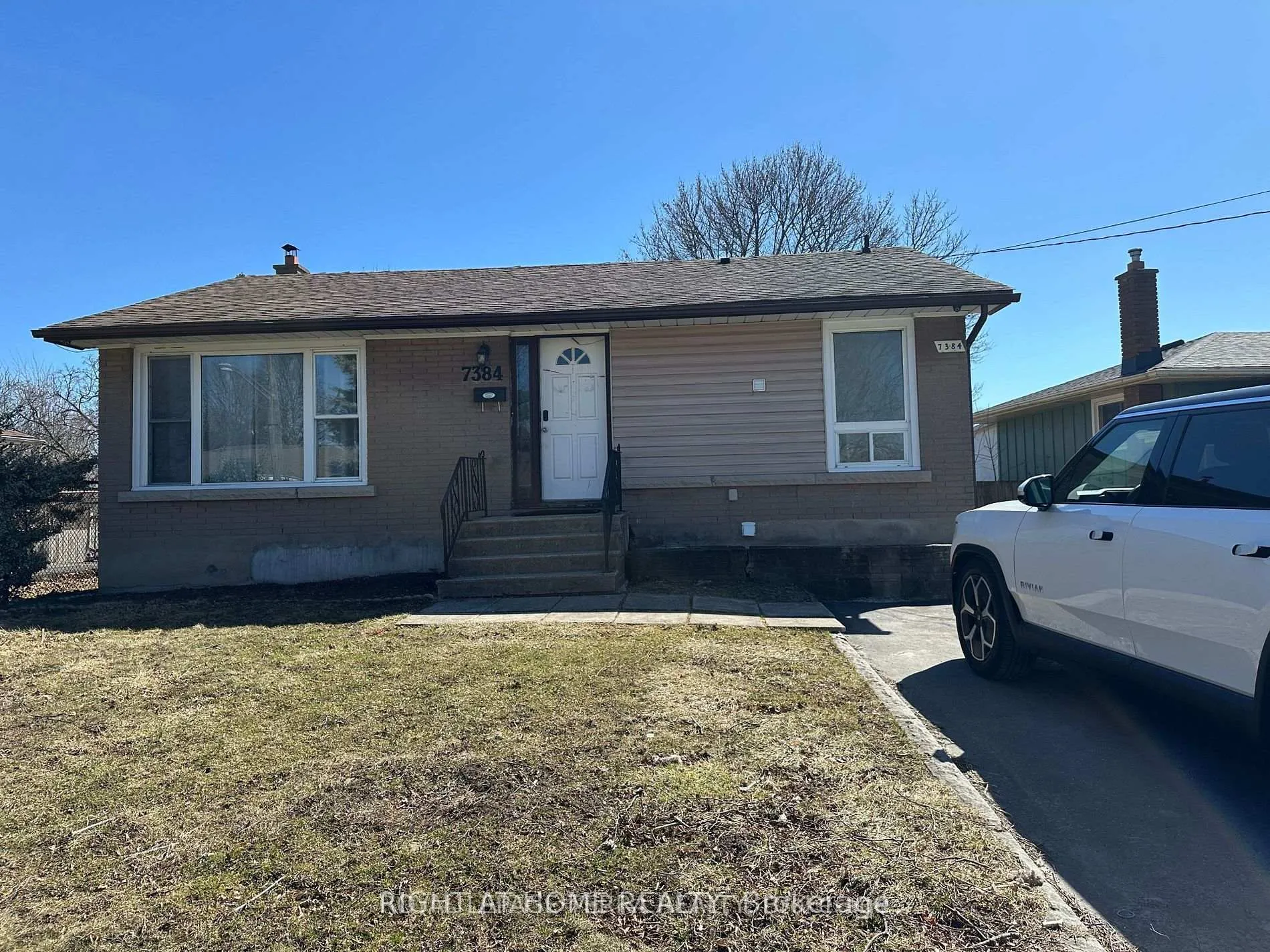 Front of 7384 Heximer Avenue