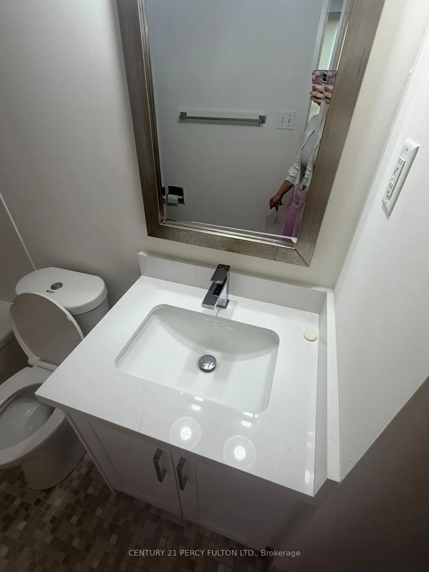 Photo 9 of Unit 1205, 150 Charlton Avenue, Hamilton, Corktown — HOMEH
