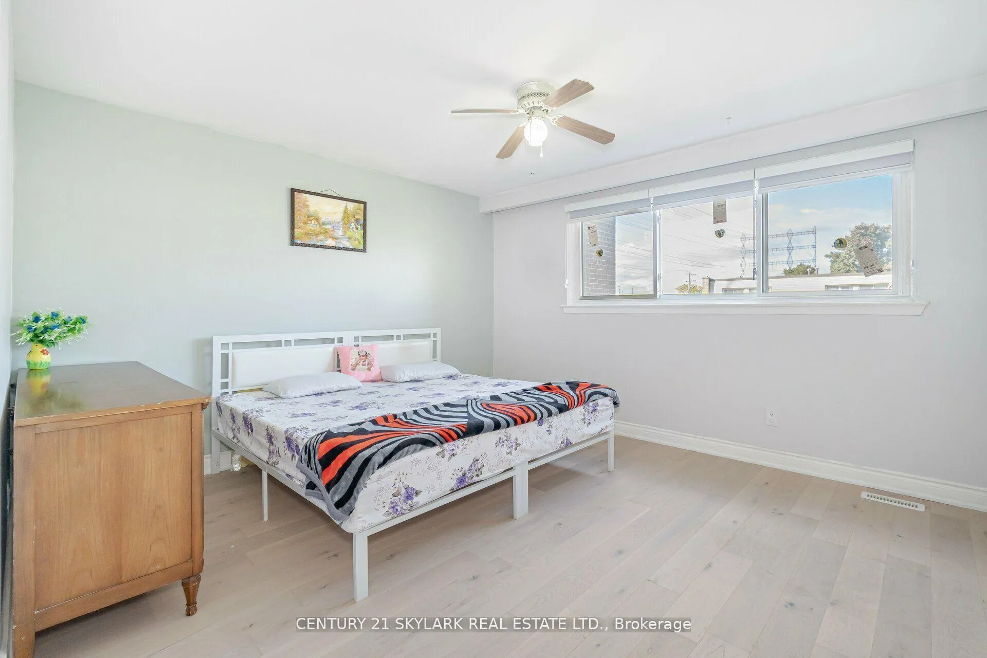 Photo 10 of Unit 26, 435 Silverstone Drive, Etobicoke, West Humber-Clairville — HOMEH