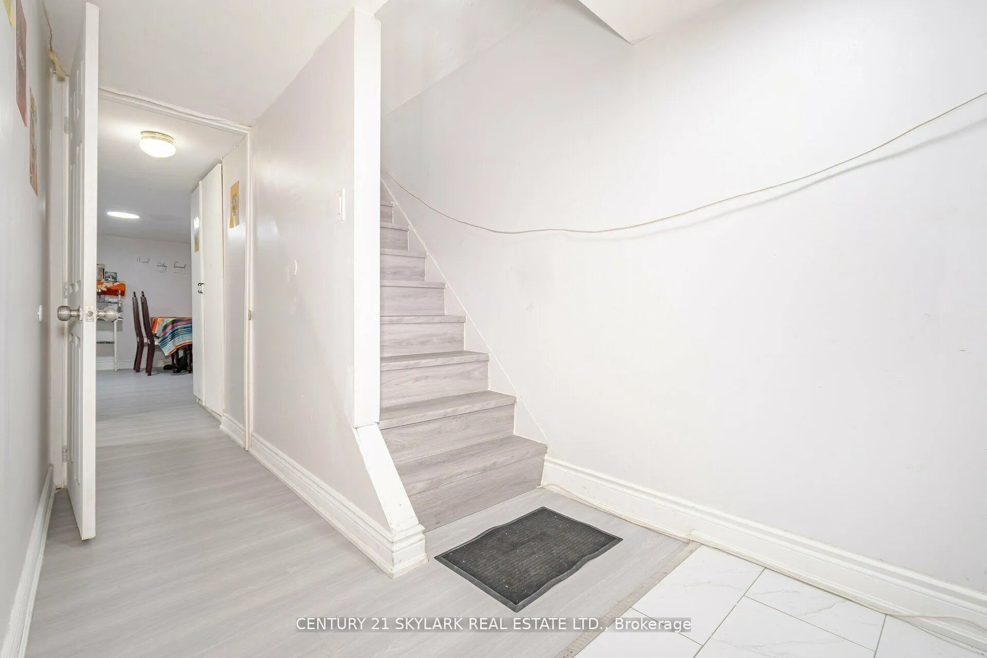 Photo 13 of Unit 26, 435 Silverstone Drive, Etobicoke, West Humber-Clairville — HOMEH