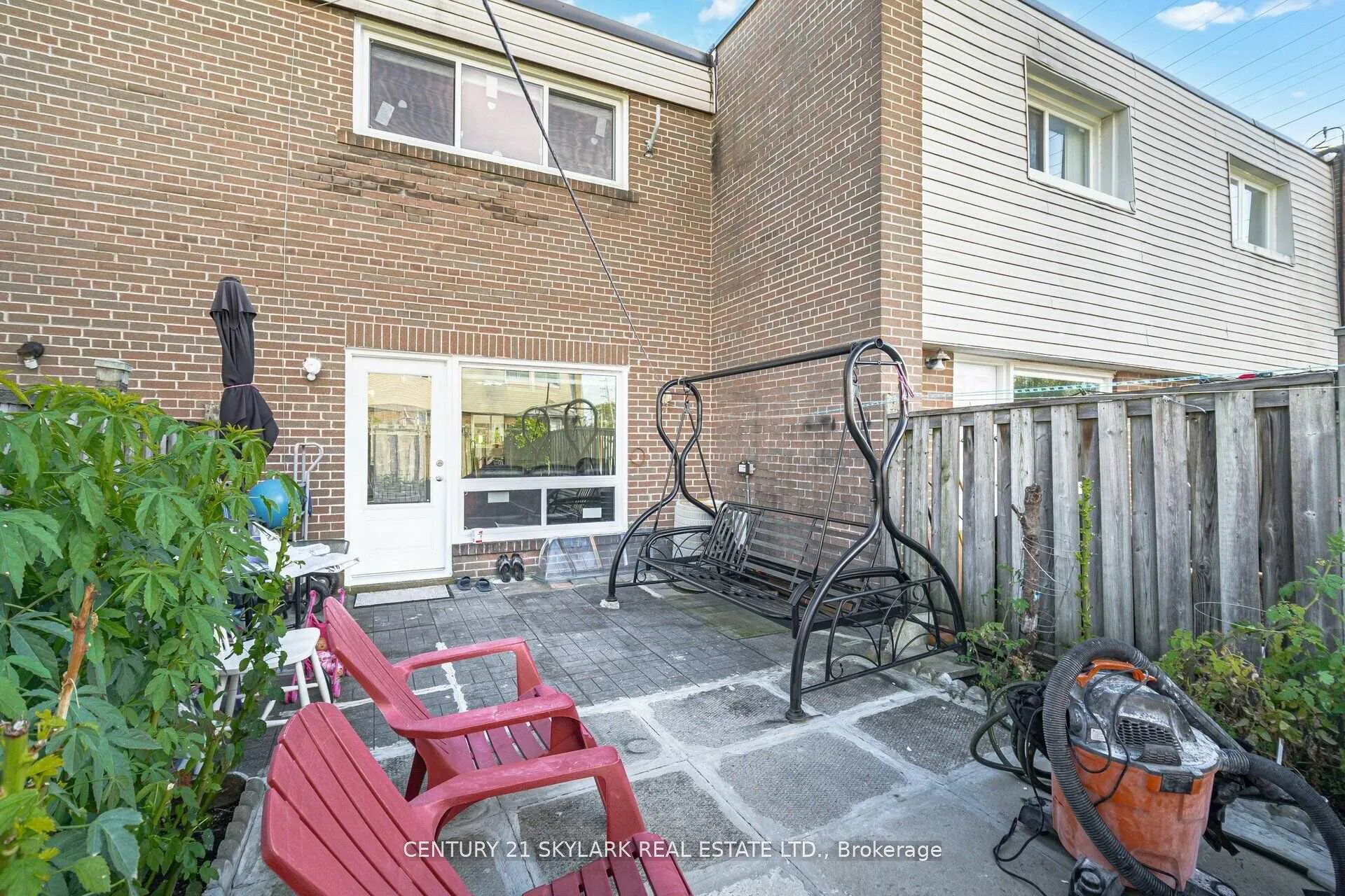 Photo 20 of Unit 26, 435 Silverstone Drive, Etobicoke, West Humber-Clairville — HOMEH