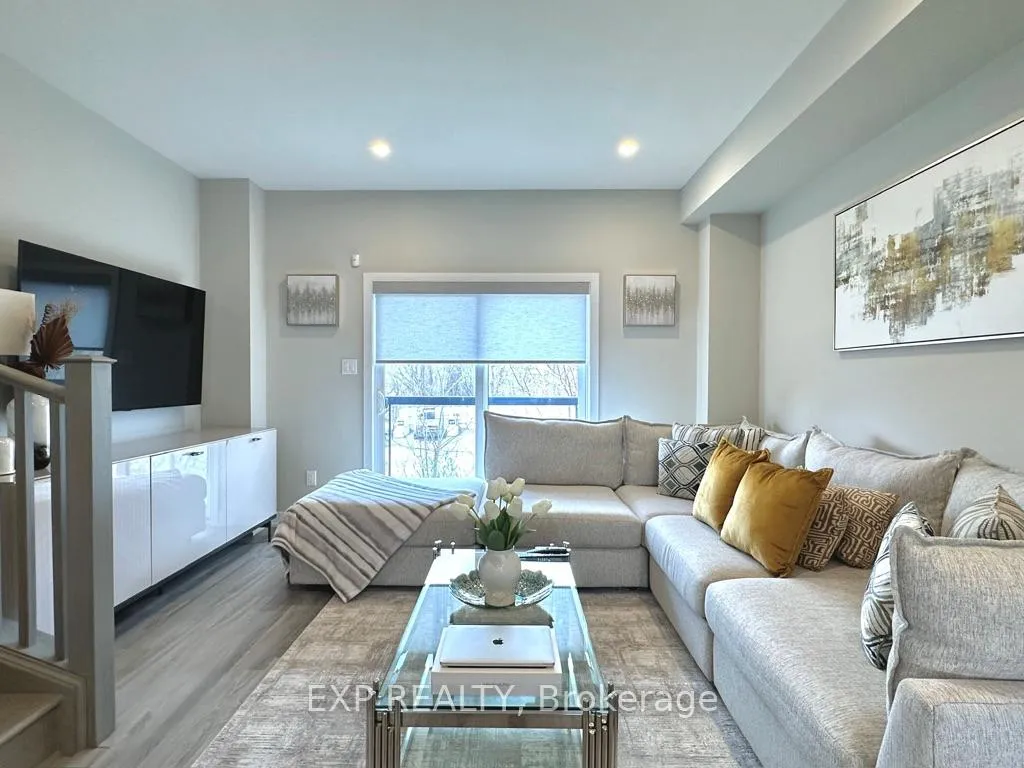 Photo 6 of Unit 52, 38 Markle Crescent, Hamilton, Ancaster — HOMEH