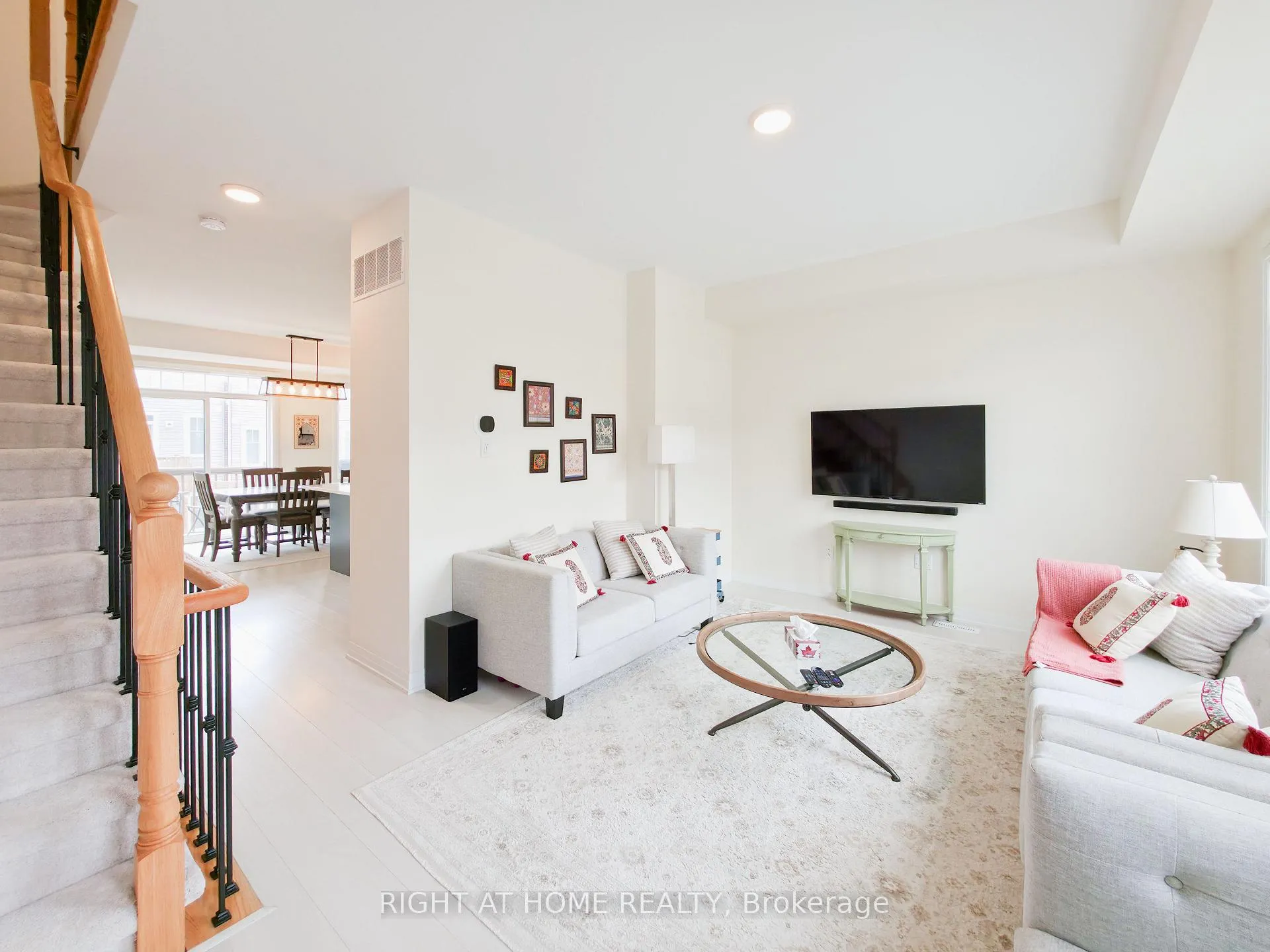 Photo 17 of 15 Ambereen Place, Clarington, Bowmanville — HOMEH
