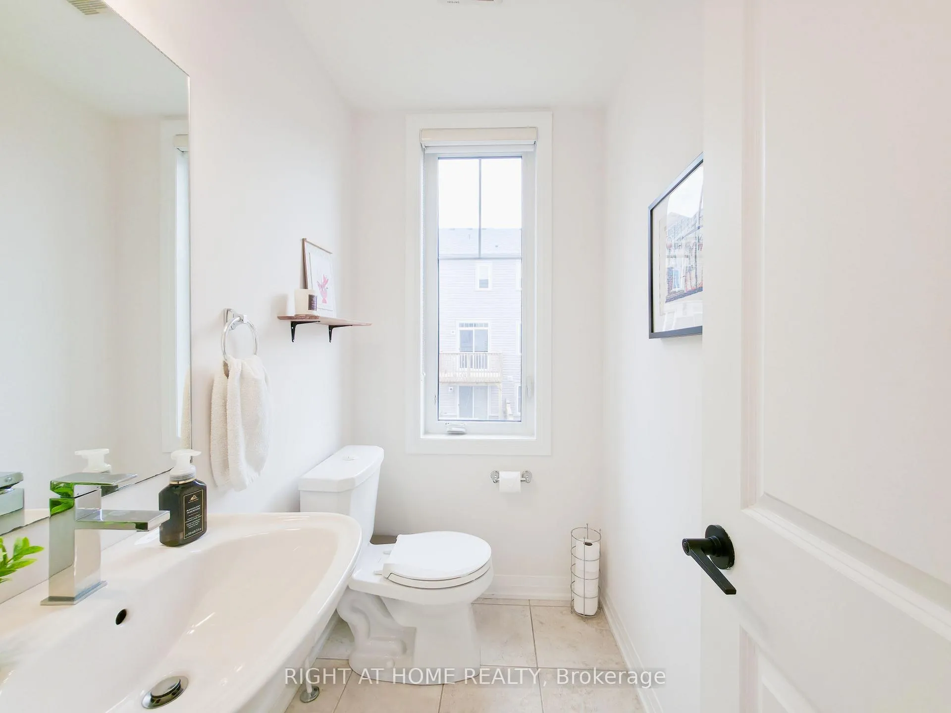 Photo 20 of 15 Ambereen Place, Clarington, Bowmanville — HOMEH