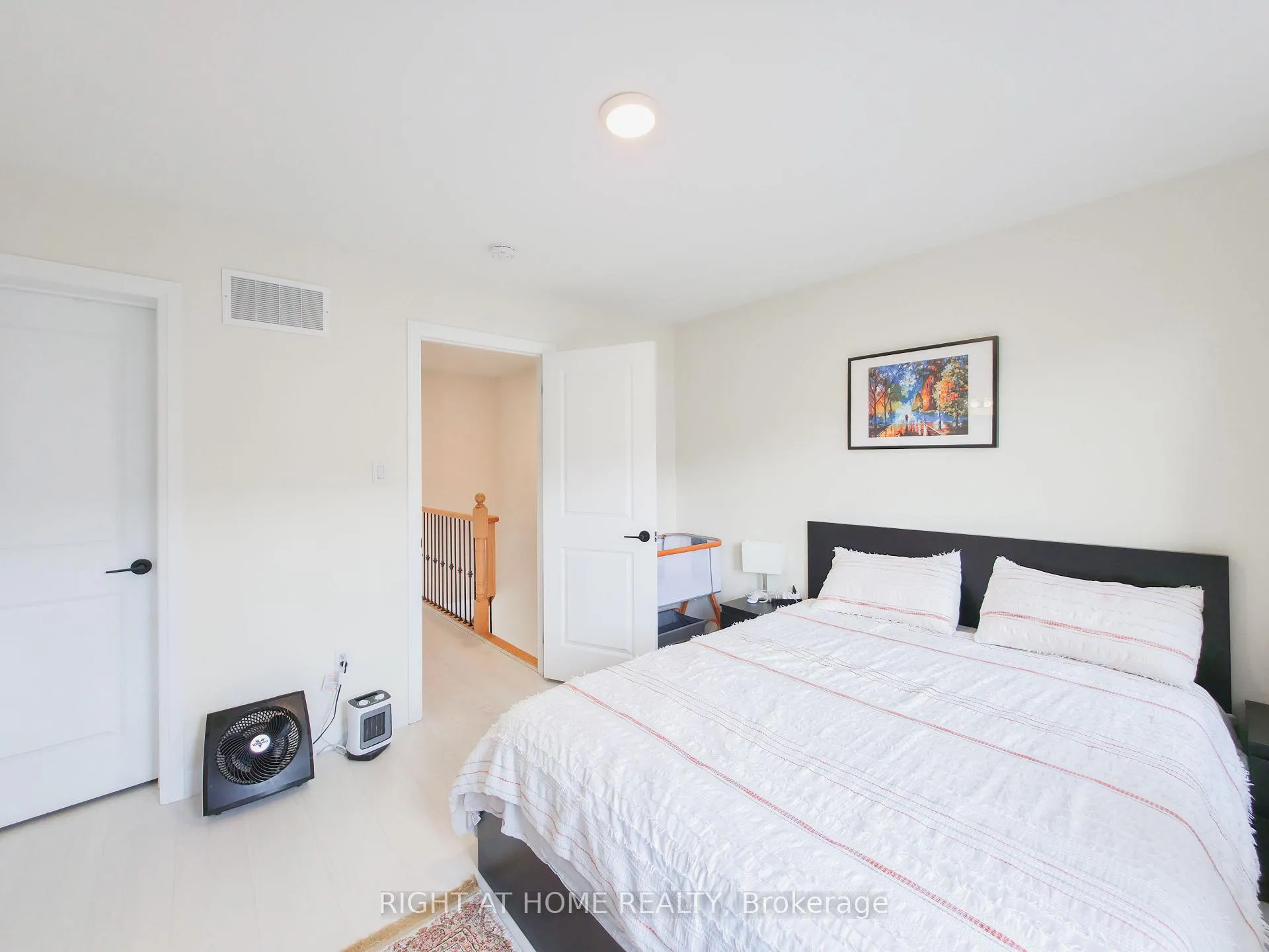 Photo 24 of 15 Ambereen Place, Clarington, Bowmanville — HOMEH