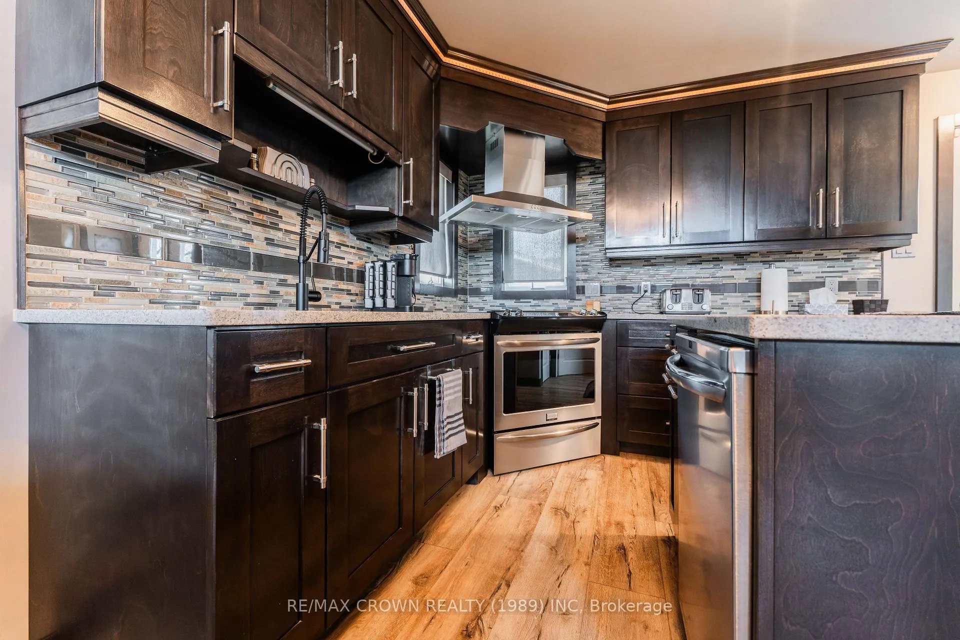 Photo 11 of 120 Government Road, Kapuskasing — HOMEH