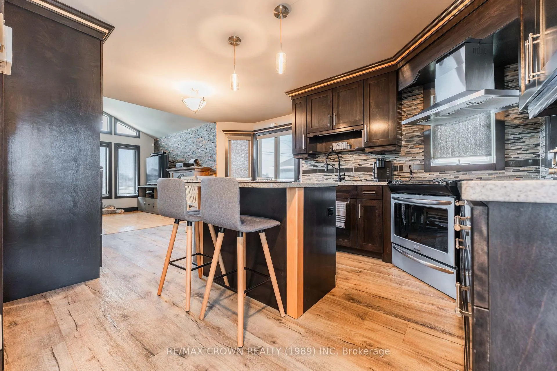 Photo 13 of 120 Government Road, Kapuskasing — HOMEH