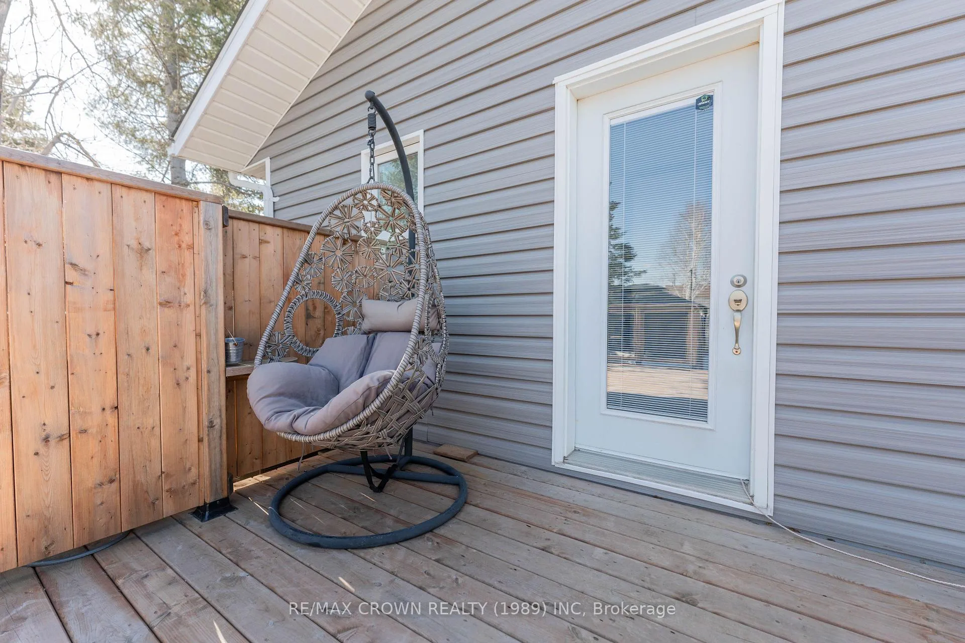 Photo 37 of 120 Government Road, Kapuskasing — HOMEH