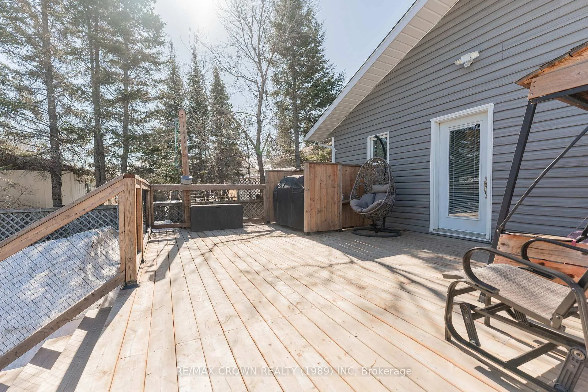Photo 38 of 120 Government Road, Kapuskasing — HOMEH