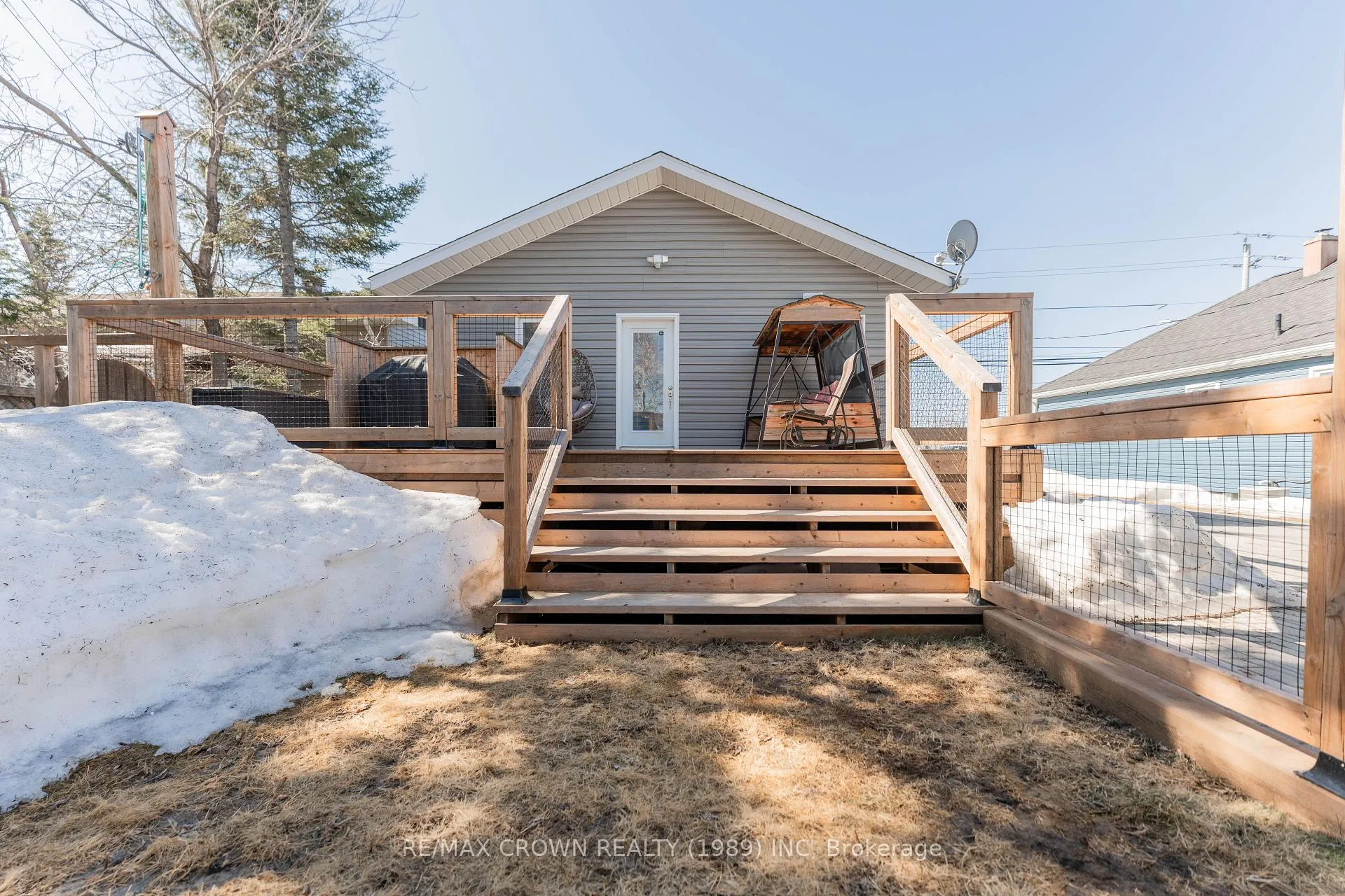 Photo 40 of 120 Government Road, Kapuskasing — HOMEH