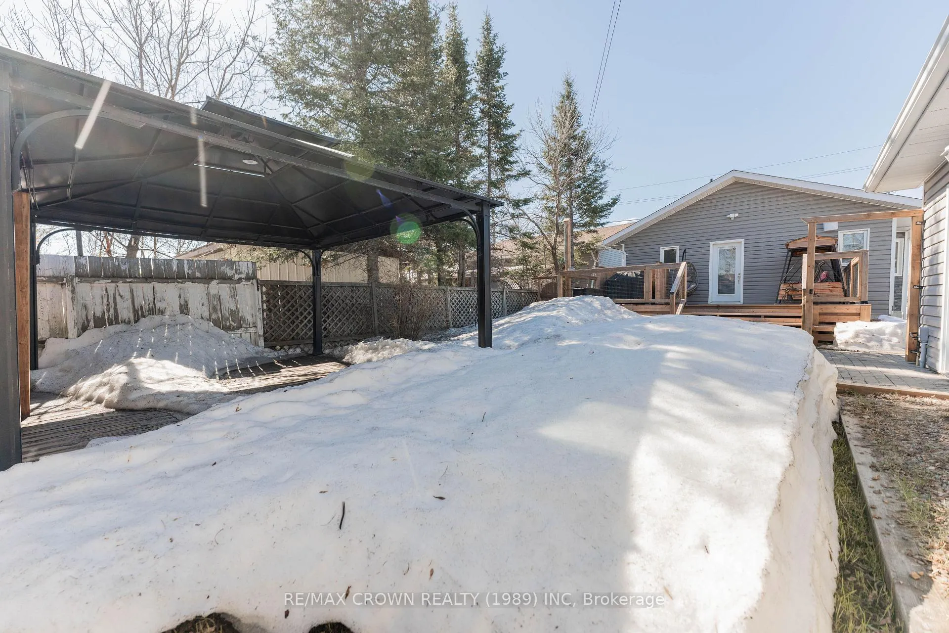 Photo 41 of 120 Government Road, Kapuskasing — HOMEH