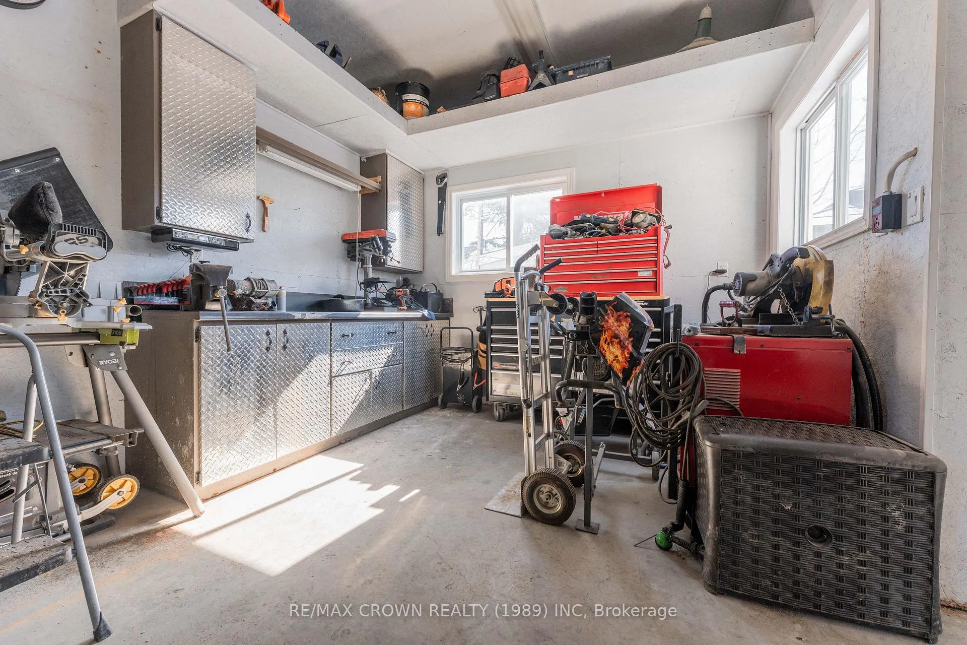 Photo 47 of 120 Government Road, Kapuskasing — HOMEH